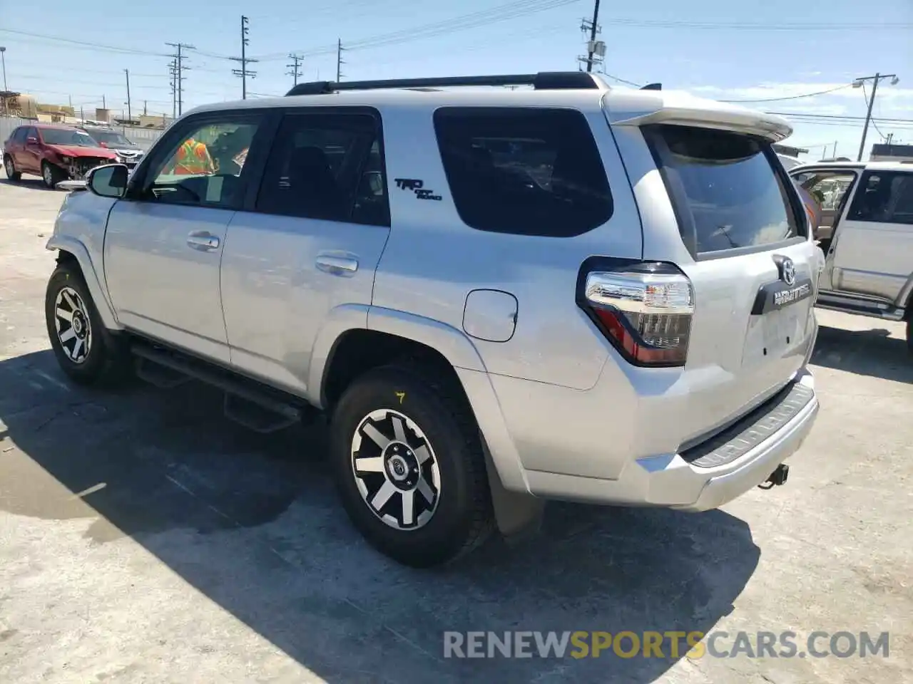 3 Фотография поврежденного автомобиля JTEBU5JR3K5734365 TOYOTA 4RUNNER 2019