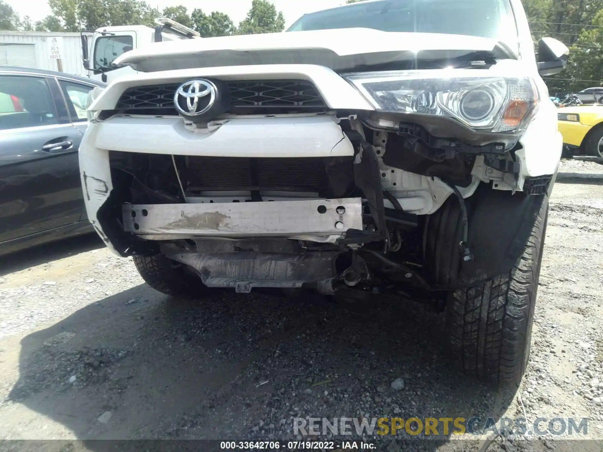 6 Photograph of a damaged car JTEBU5JR3K5737119 TOYOTA 4RUNNER 2019