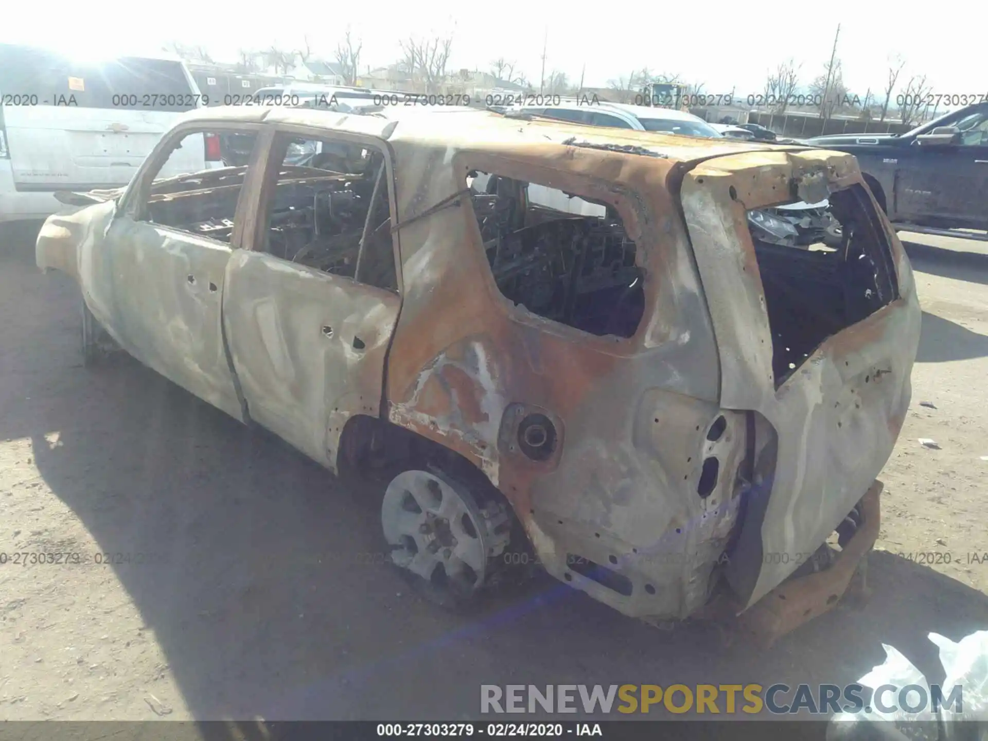 3 Photograph of a damaged car JTEBU5JR4K5613439 TOYOTA 4RUNNER 2019