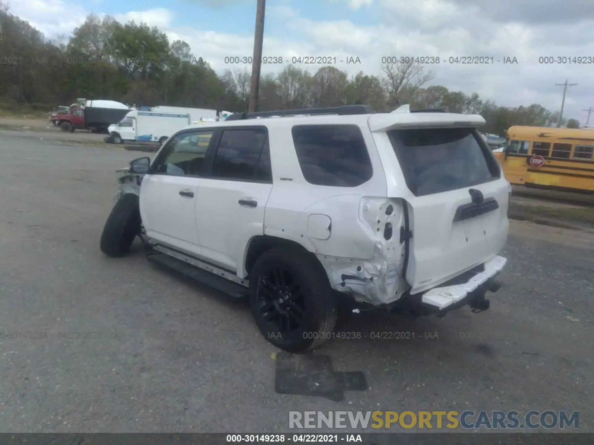 3 Photograph of a damaged car JTEBU5JR4K5617880 TOYOTA 4RUNNER 2019