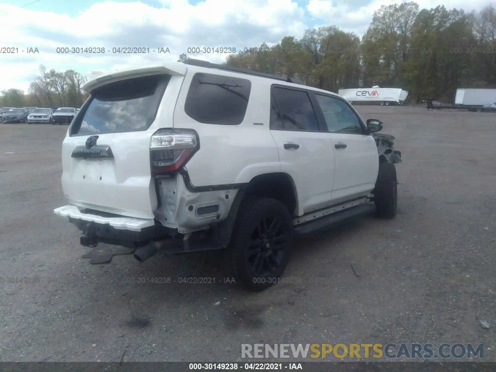 4 Photograph of a damaged car JTEBU5JR4K5617880 TOYOTA 4RUNNER 2019