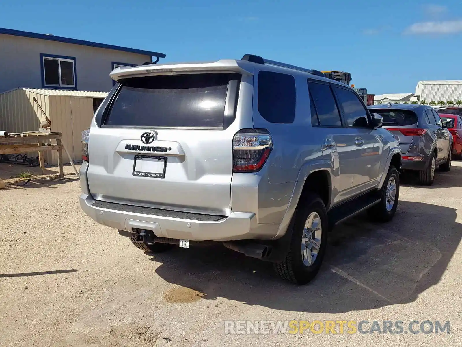 4 Photograph of a damaged car JTEBU5JR4K5626479 TOYOTA 4RUNNER 2019