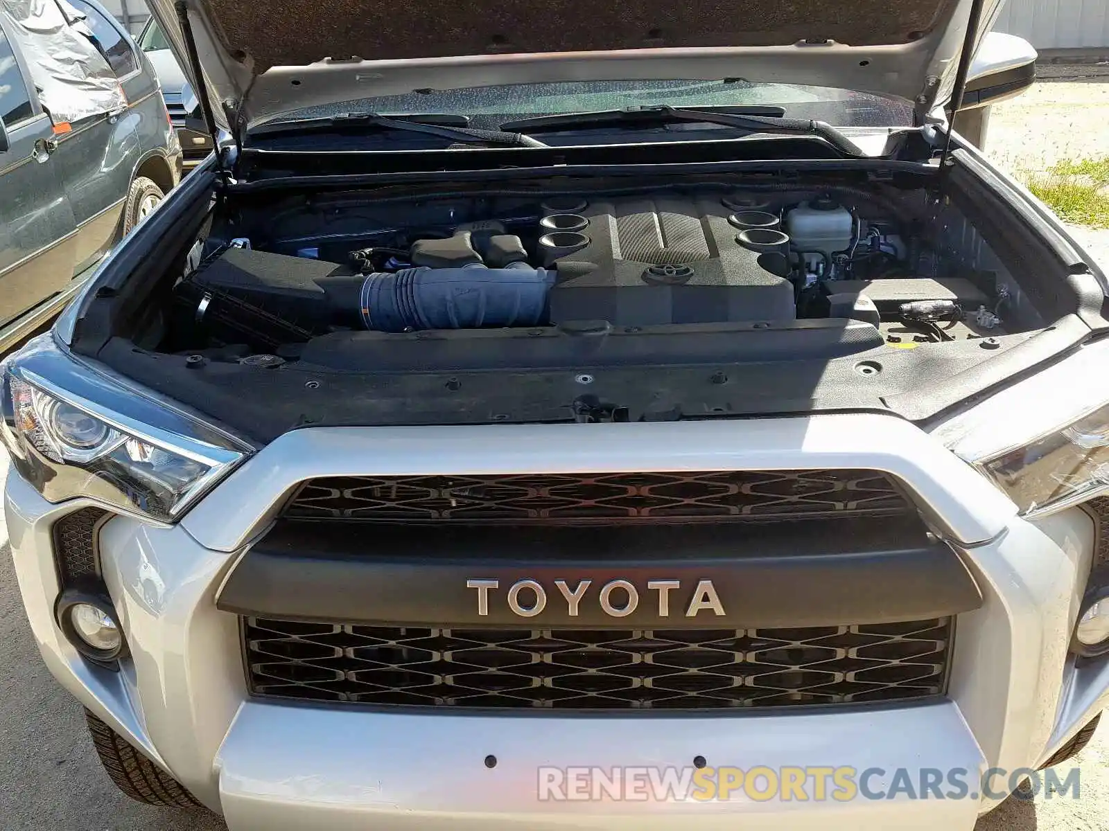 7 Photograph of a damaged car JTEBU5JR4K5626479 TOYOTA 4RUNNER 2019