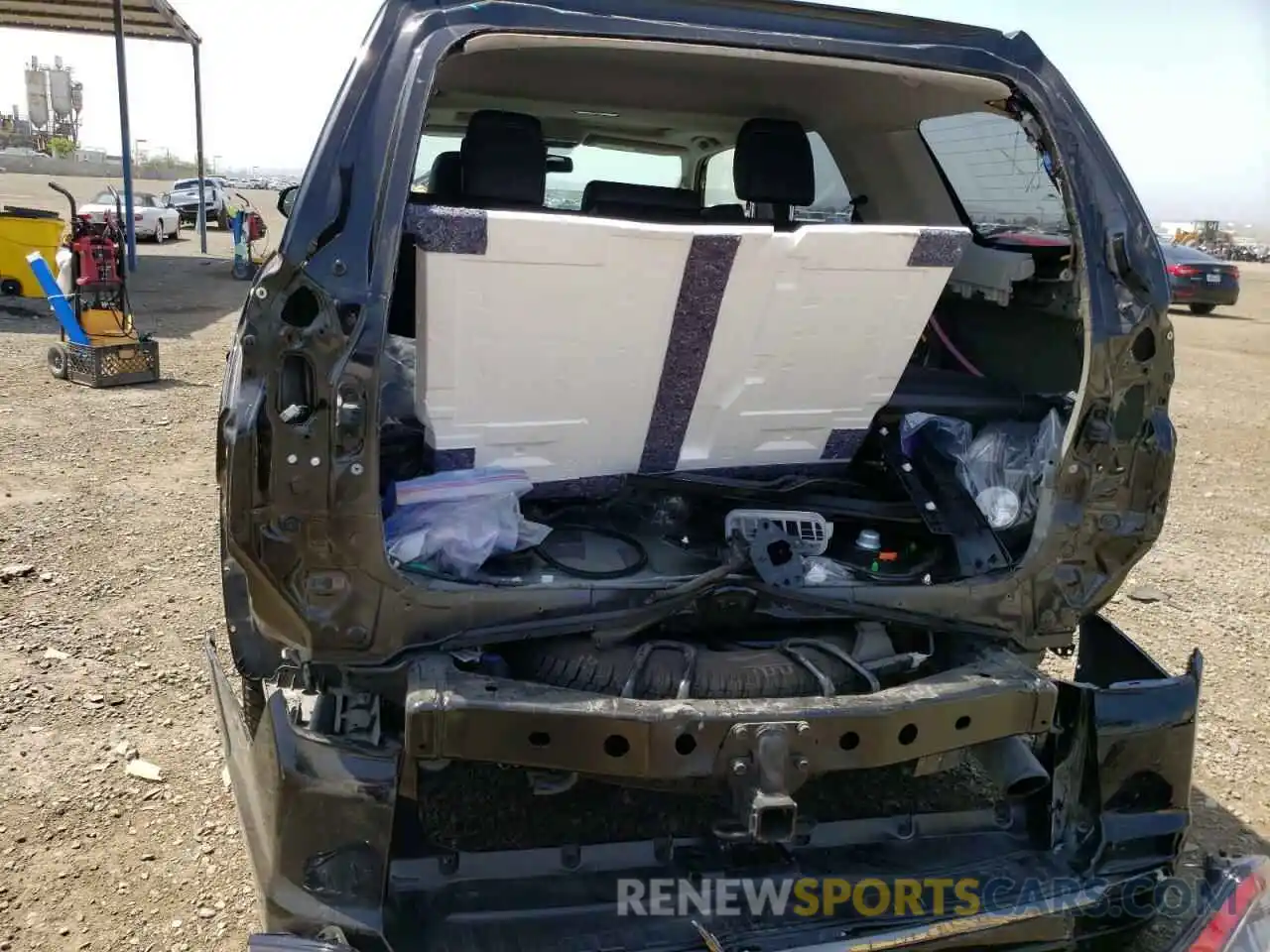 9 Photograph of a damaged car JTEBU5JR4K5633108 TOYOTA 4RUNNER 2019