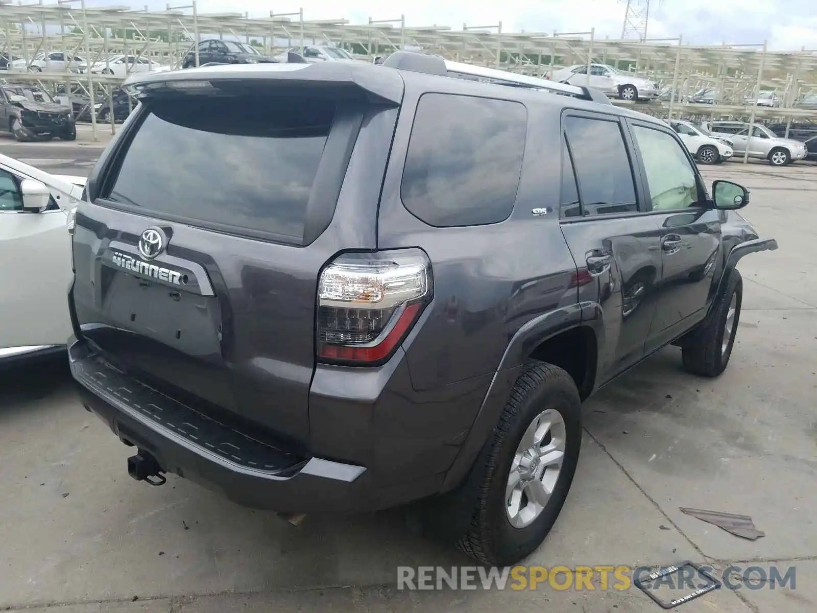 4 Фотография поврежденного автомобиля JTEBU5JR4K5637868 TOYOTA 4RUNNER 2019