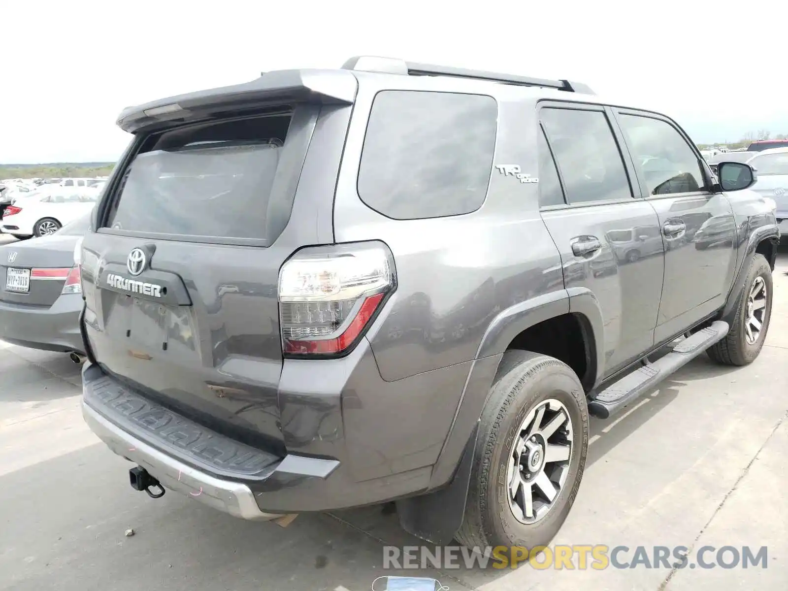 4 Фотография поврежденного автомобиля JTEBU5JR4K5641709 TOYOTA 4RUNNER 2019