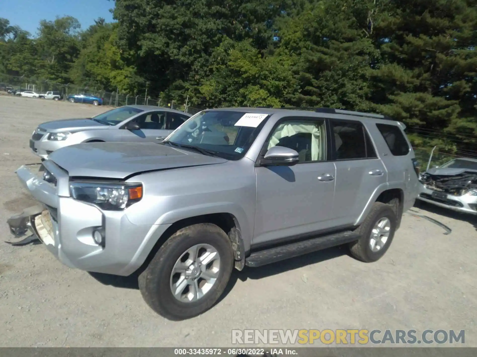 2 Photograph of a damaged car JTEBU5JR4K5650040 TOYOTA 4RUNNER 2019