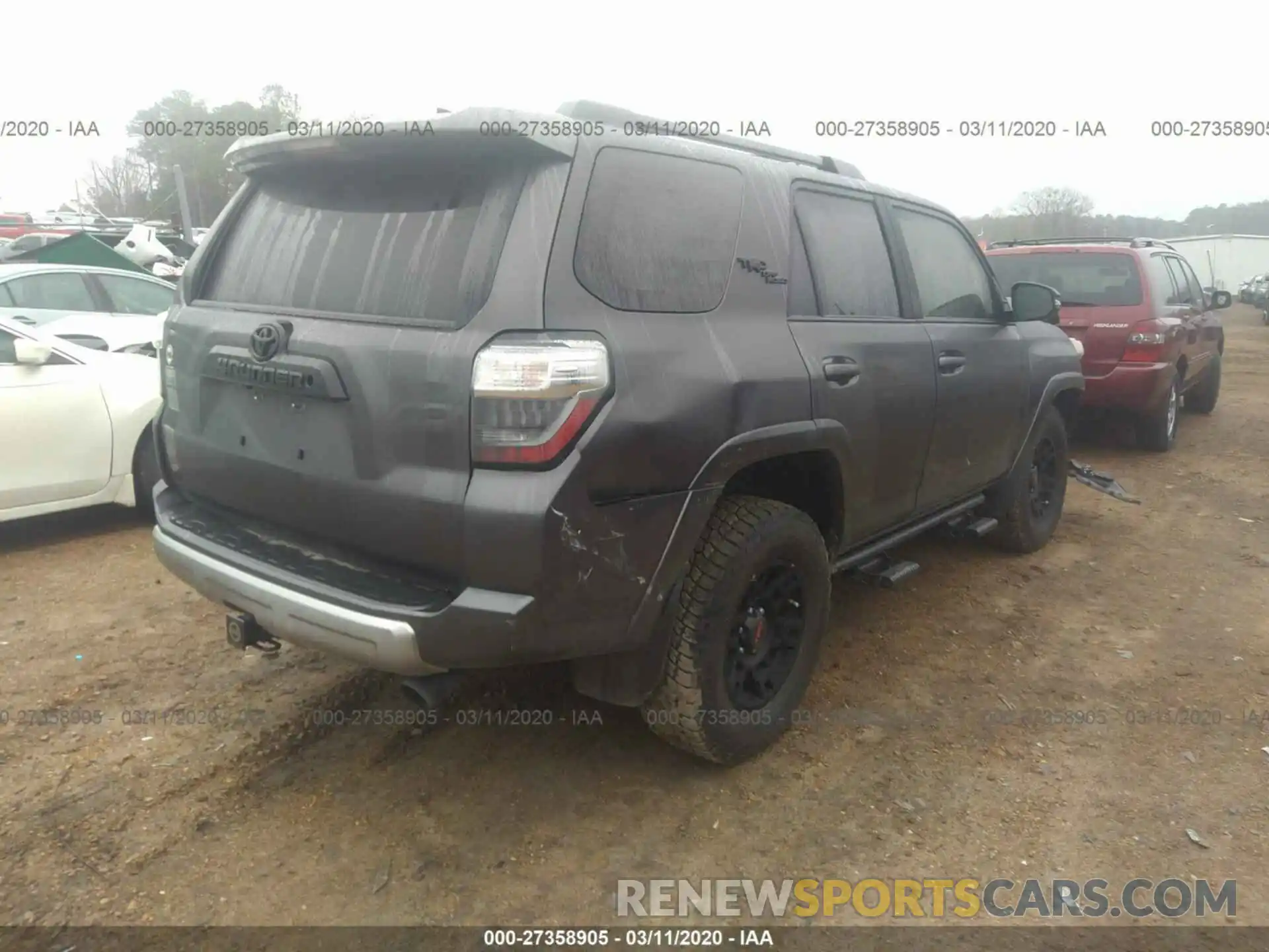 4 Фотография поврежденного автомобиля JTEBU5JR4K5650927 TOYOTA 4RUNNER 2019