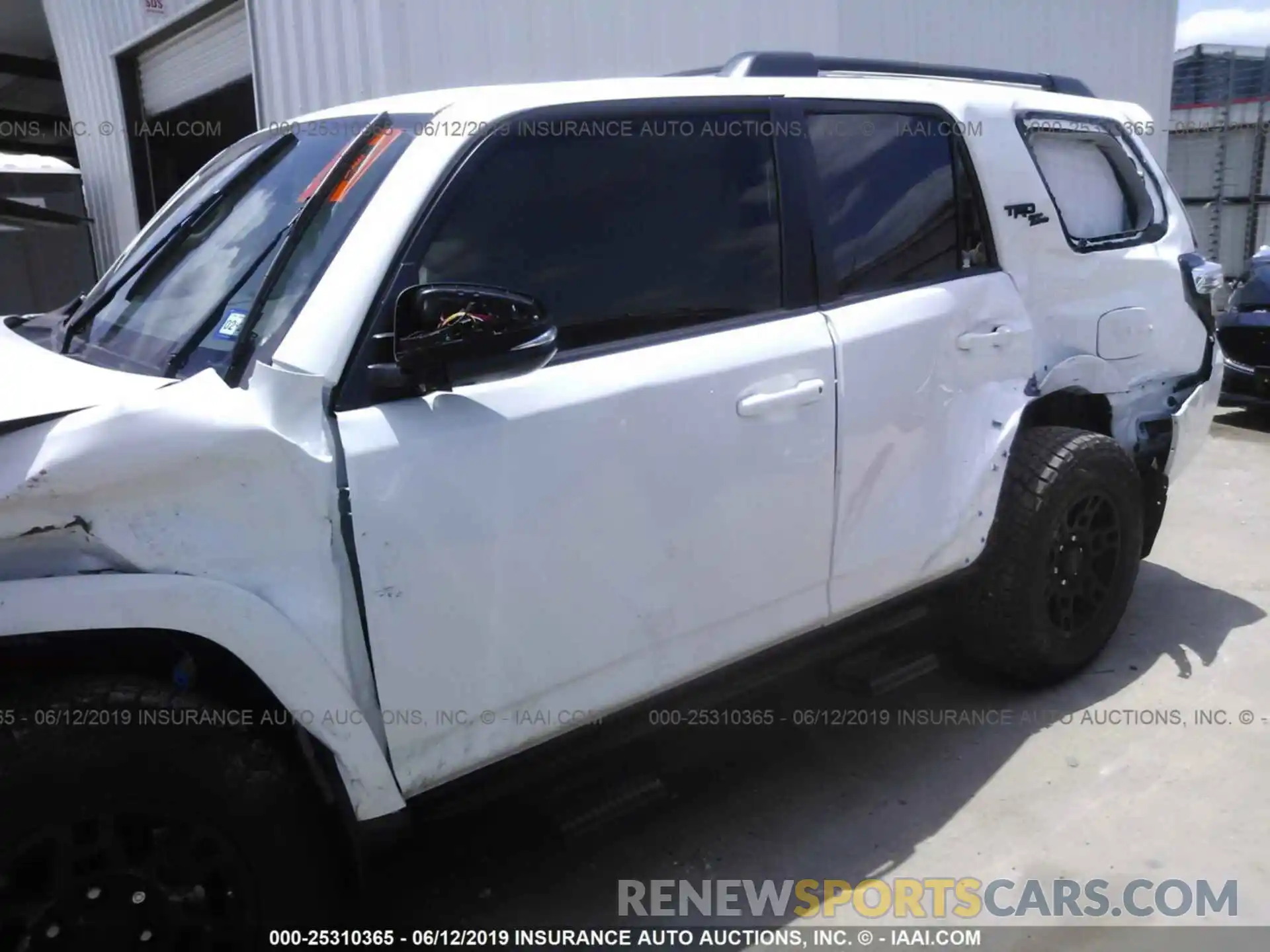 6 Photograph of a damaged car JTEBU5JR4K5652872 TOYOTA 4RUNNER 2019