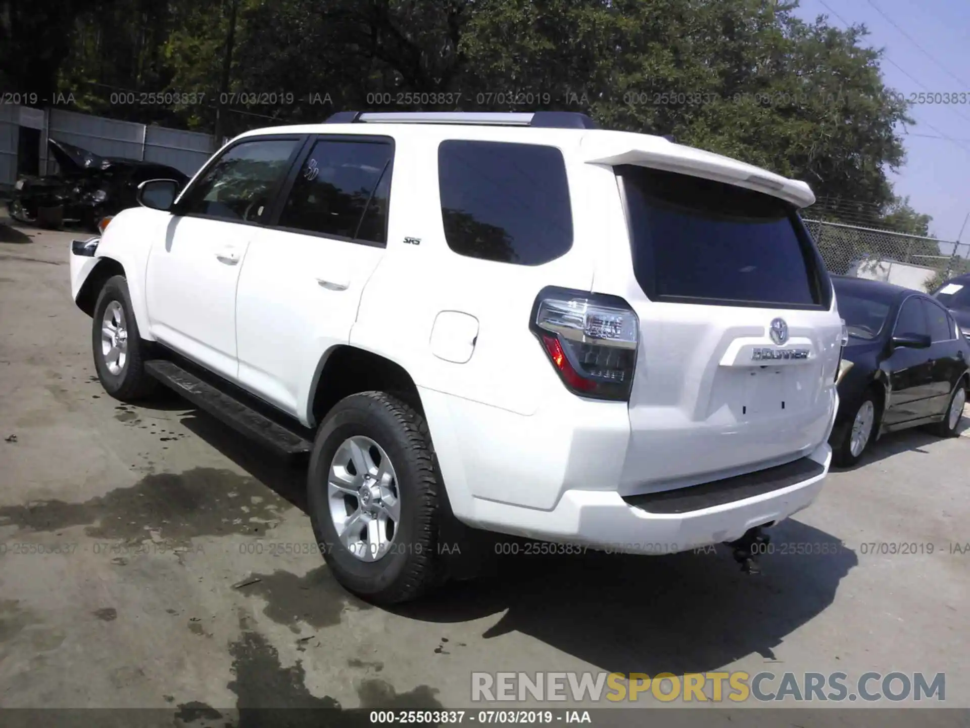 3 Photograph of a damaged car JTEBU5JR4K5653844 TOYOTA 4RUNNER 2019