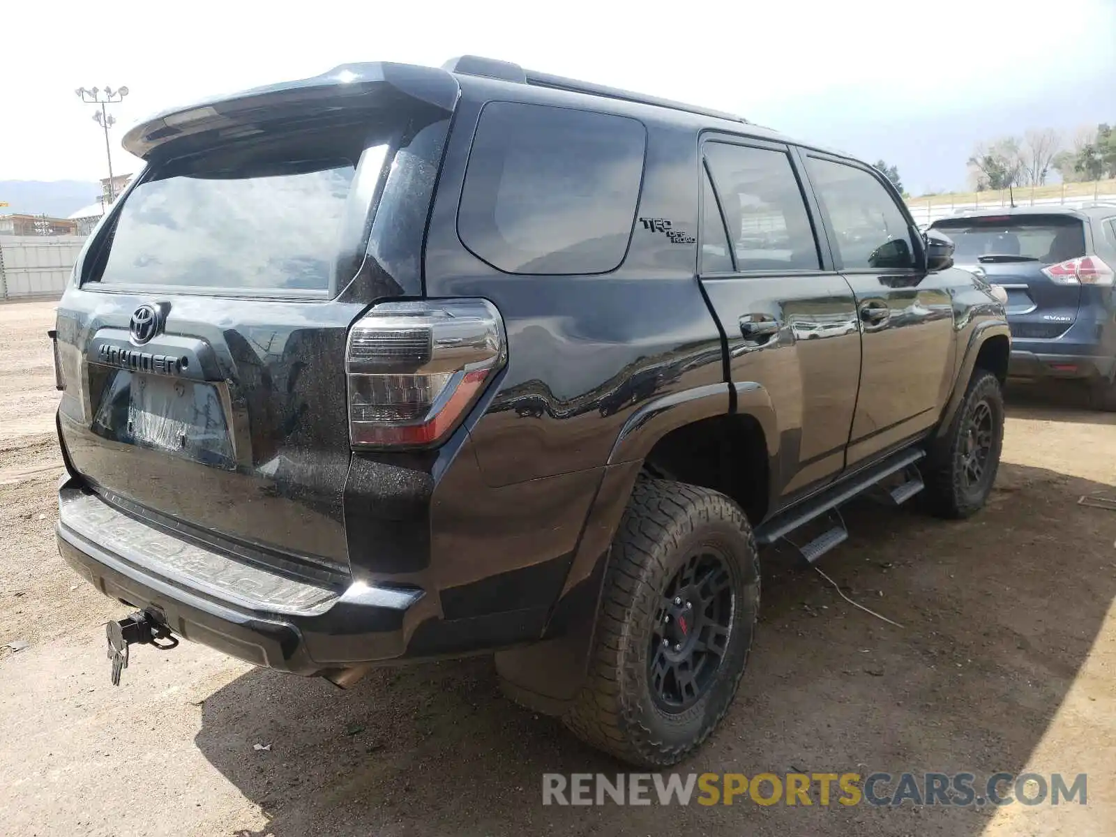 4 Фотография поврежденного автомобиля JTEBU5JR4K5654699 TOYOTA 4RUNNER 2019