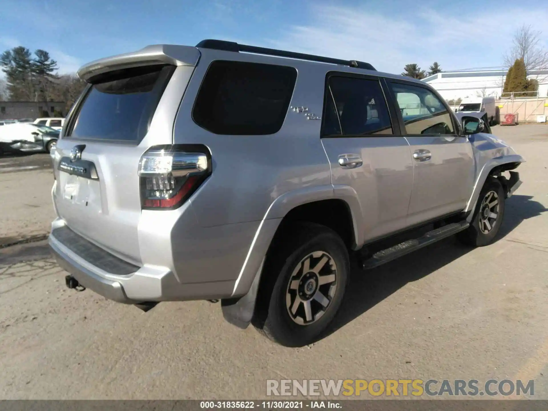 4 Фотография поврежденного автомобиля JTEBU5JR4K5657151 TOYOTA 4RUNNER 2019