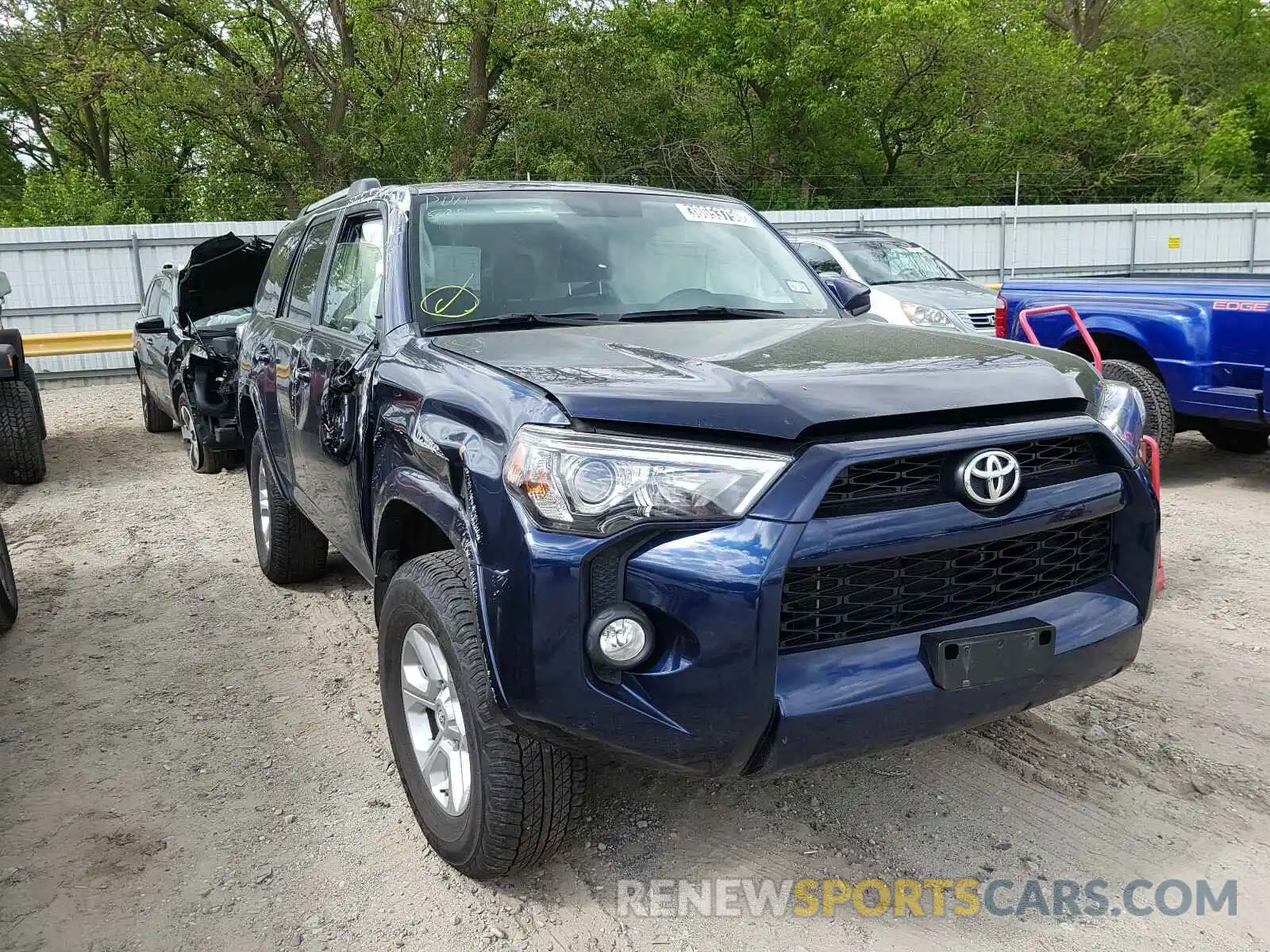 1 Photograph of a damaged car JTEBU5JR4K5657439 TOYOTA 4RUNNER 2019