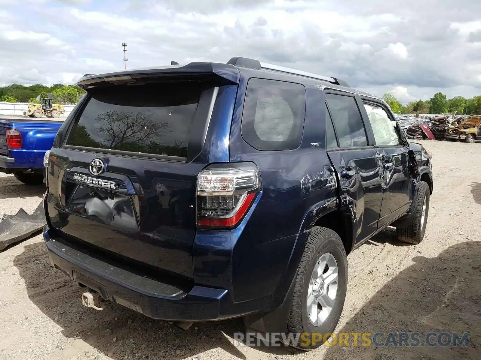 4 Фотография поврежденного автомобиля JTEBU5JR4K5657439 TOYOTA 4RUNNER 2019