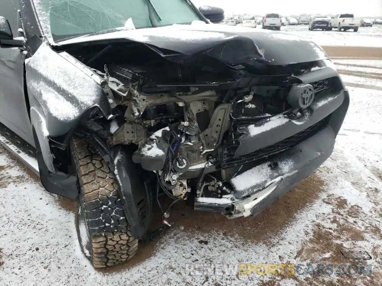 9 Photograph of a damaged car JTEBU5JR4K5657733 TOYOTA 4RUNNER 2019