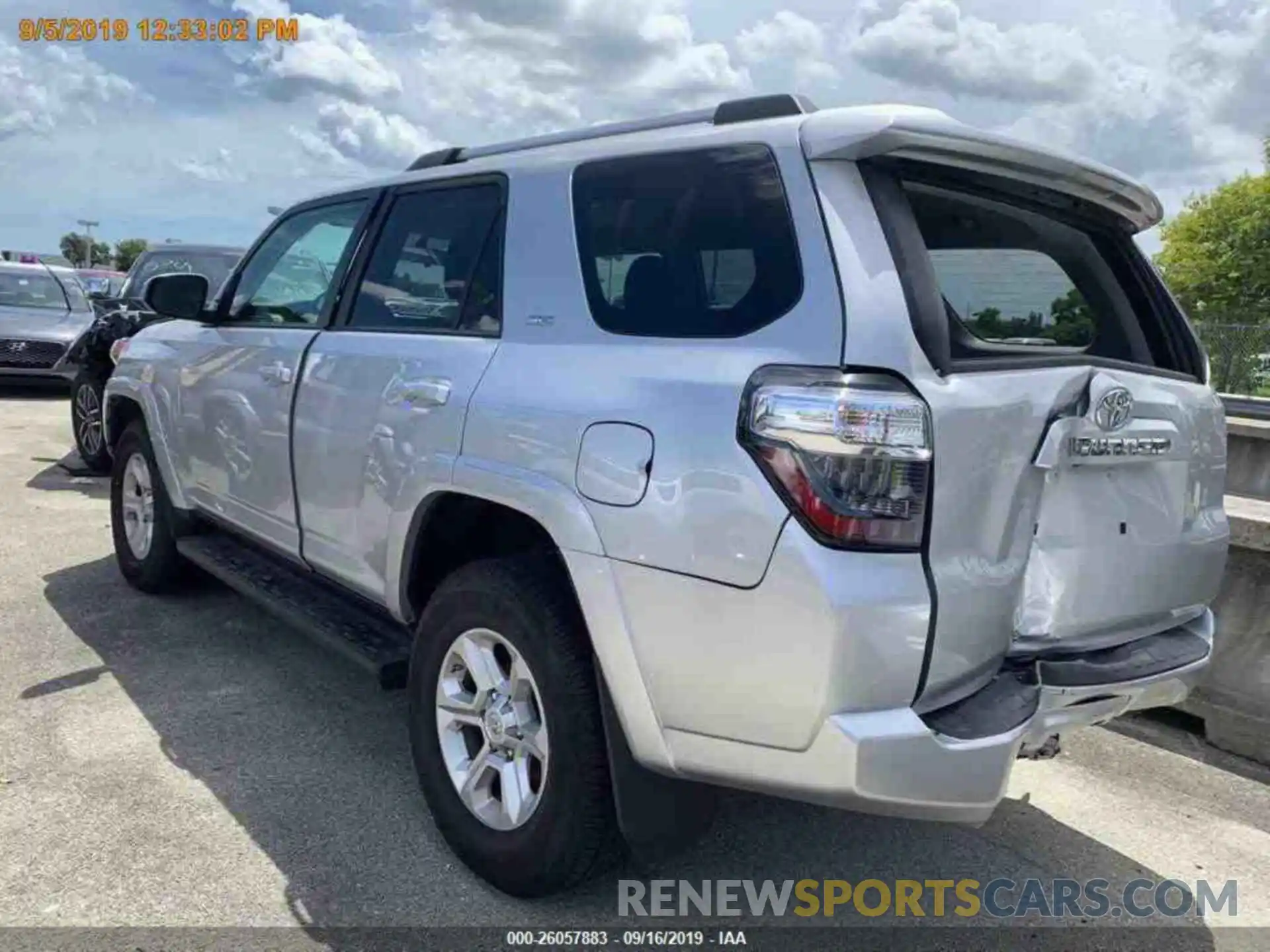 11 Photograph of a damaged car JTEBU5JR4K5658400 TOYOTA 4RUNNER 2019