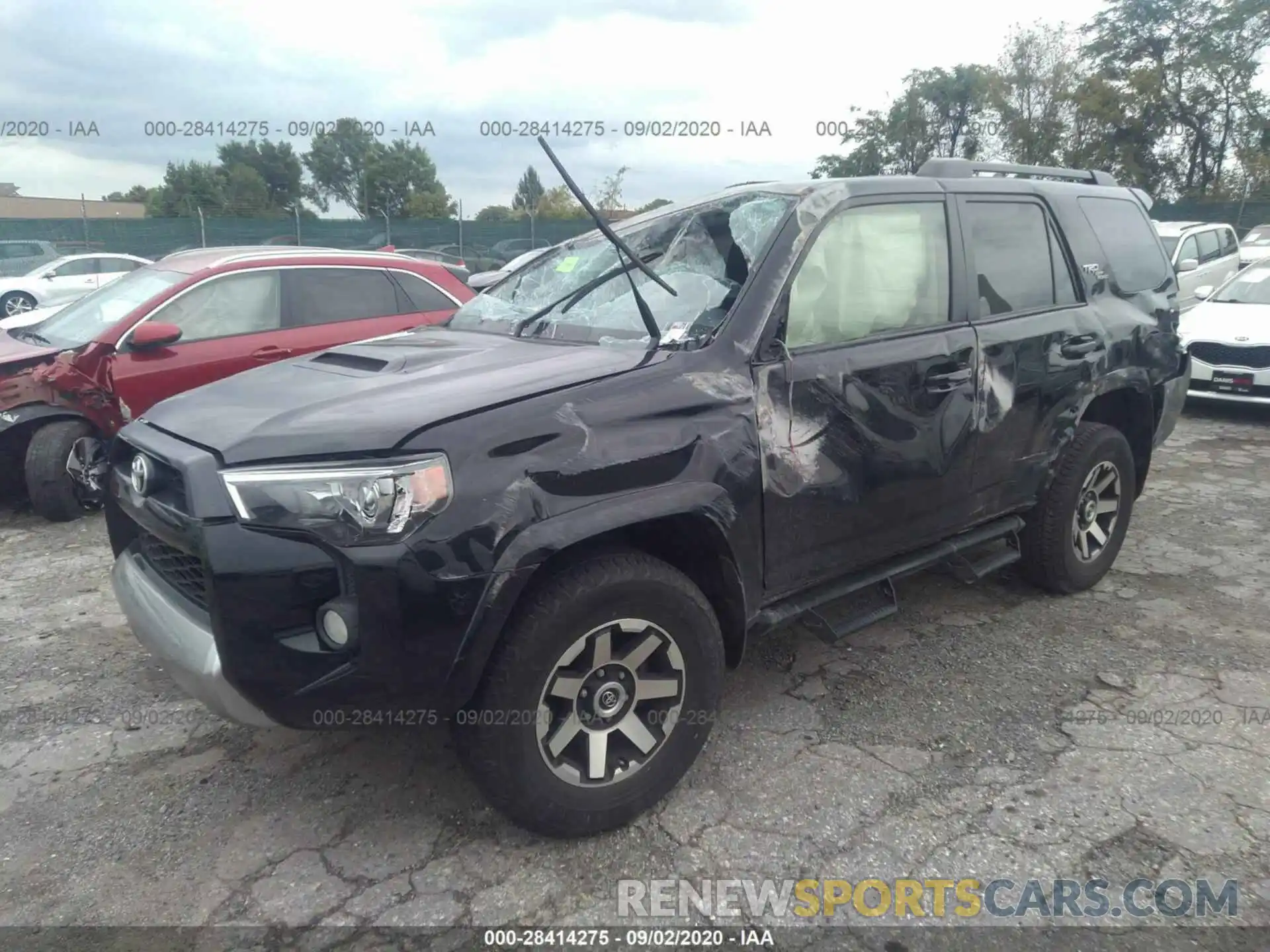 2 Photograph of a damaged car JTEBU5JR4K5662737 TOYOTA 4RUNNER 2019