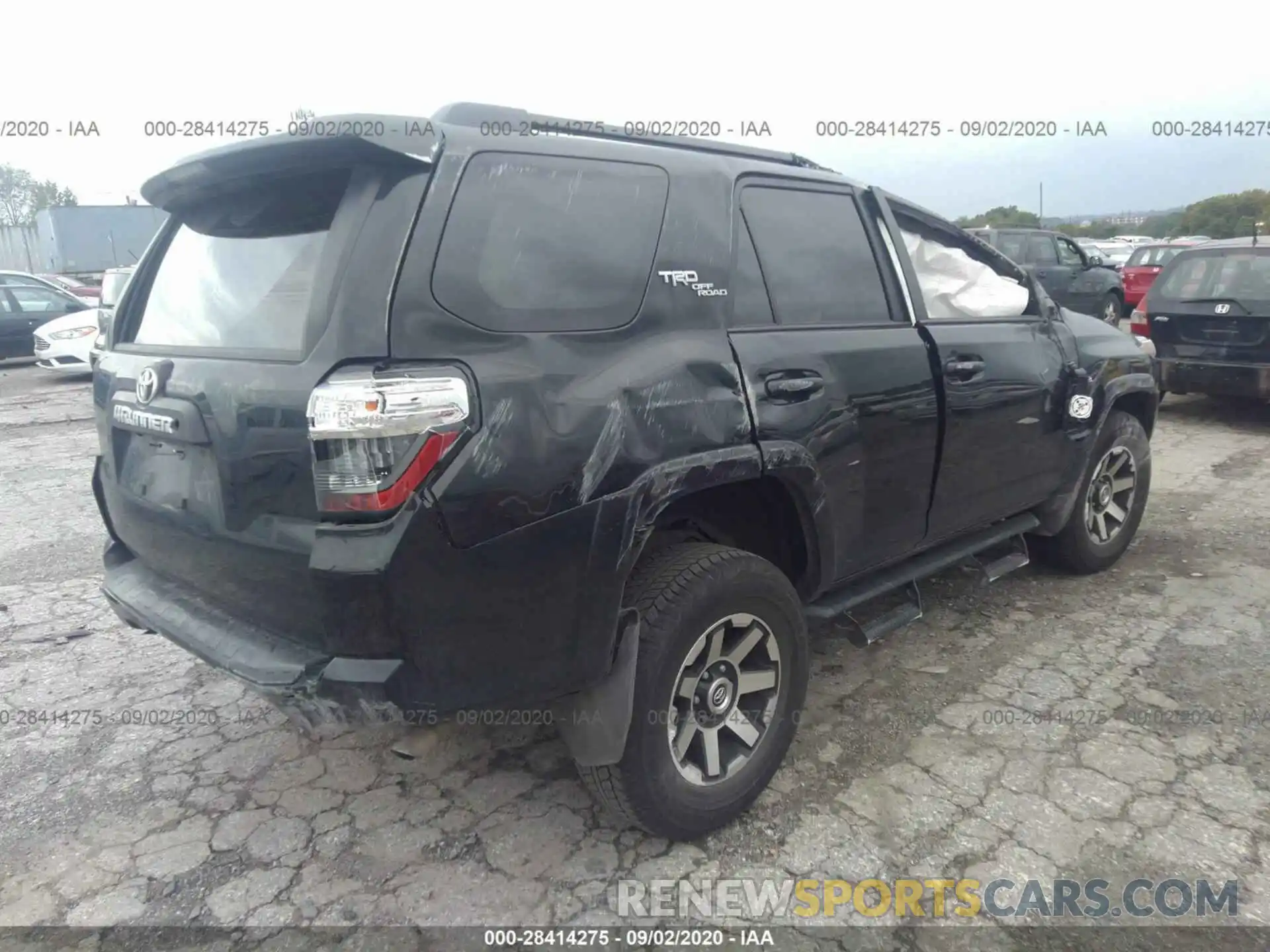 4 Фотография поврежденного автомобиля JTEBU5JR4K5662737 TOYOTA 4RUNNER 2019