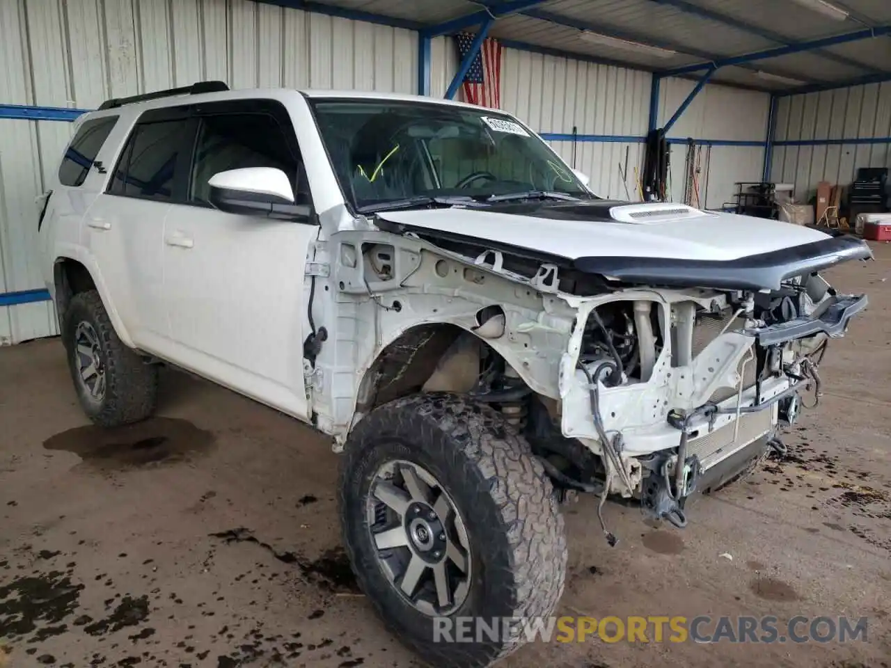 1 Photograph of a damaged car JTEBU5JR4K5665427 TOYOTA 4RUNNER 2019