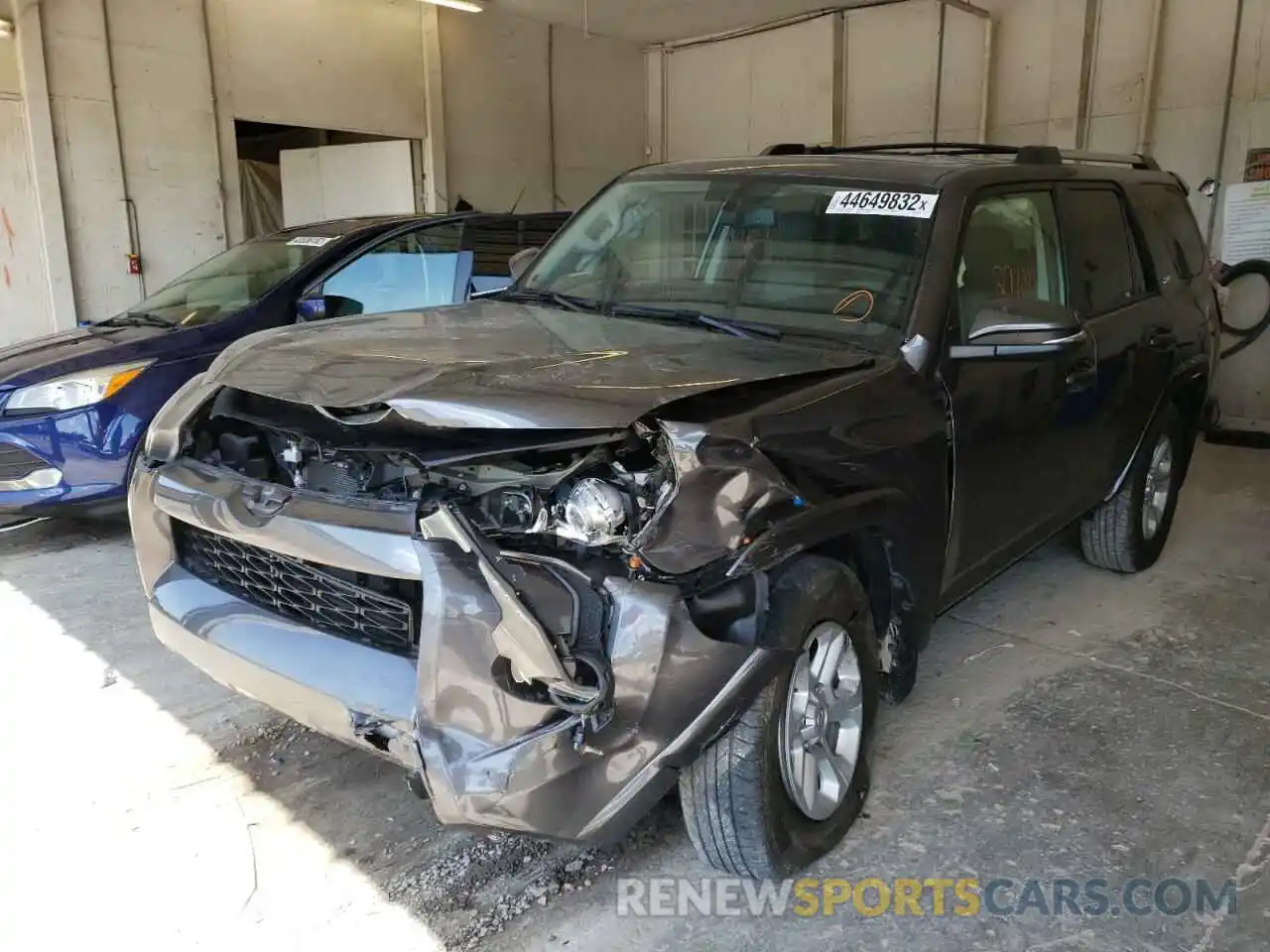 2 Photograph of a damaged car JTEBU5JR4K5666044 TOYOTA 4RUNNER 2019