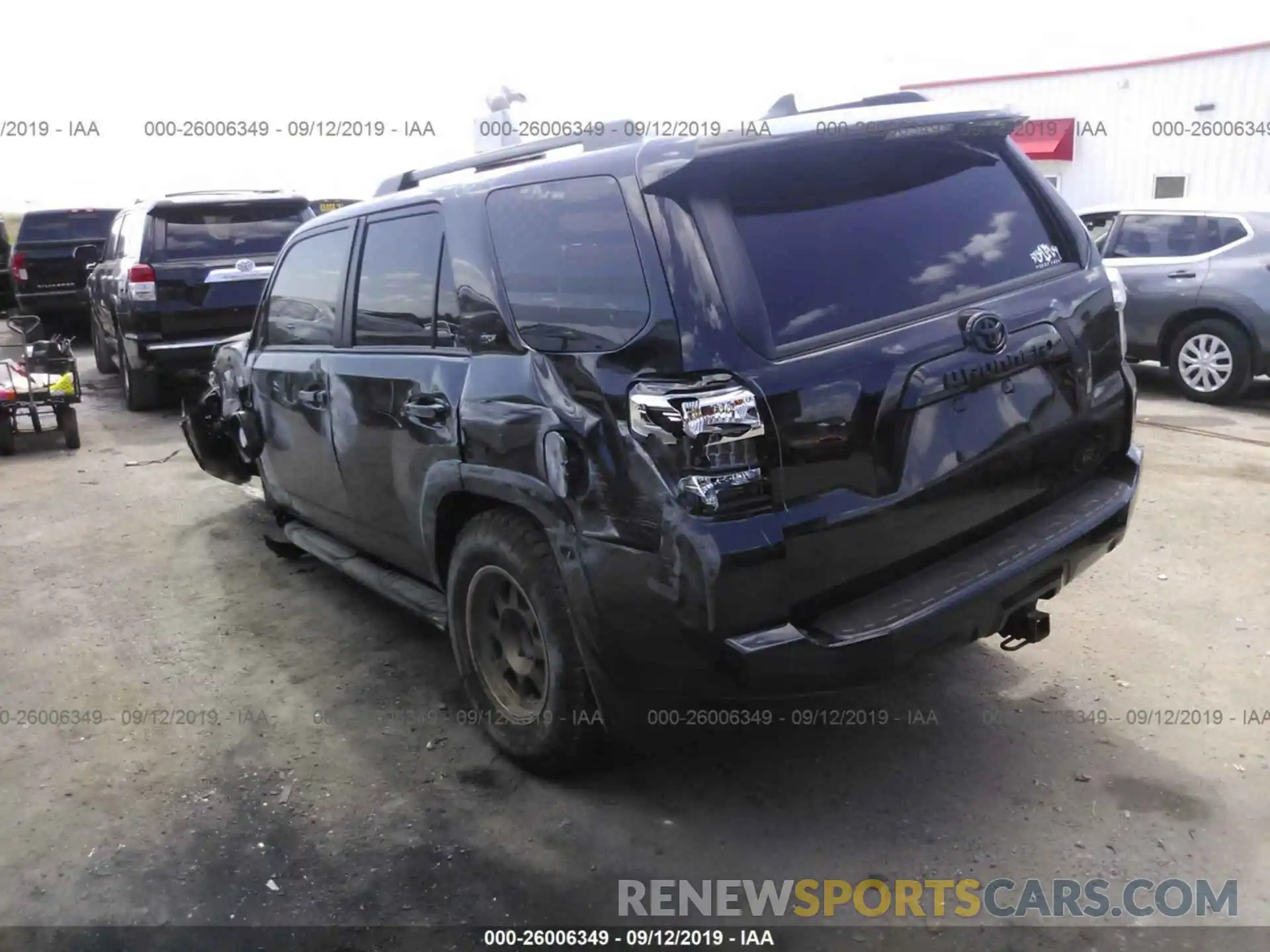 3 Фотография поврежденного автомобиля JTEBU5JR4K5667341 TOYOTA 4RUNNER 2019