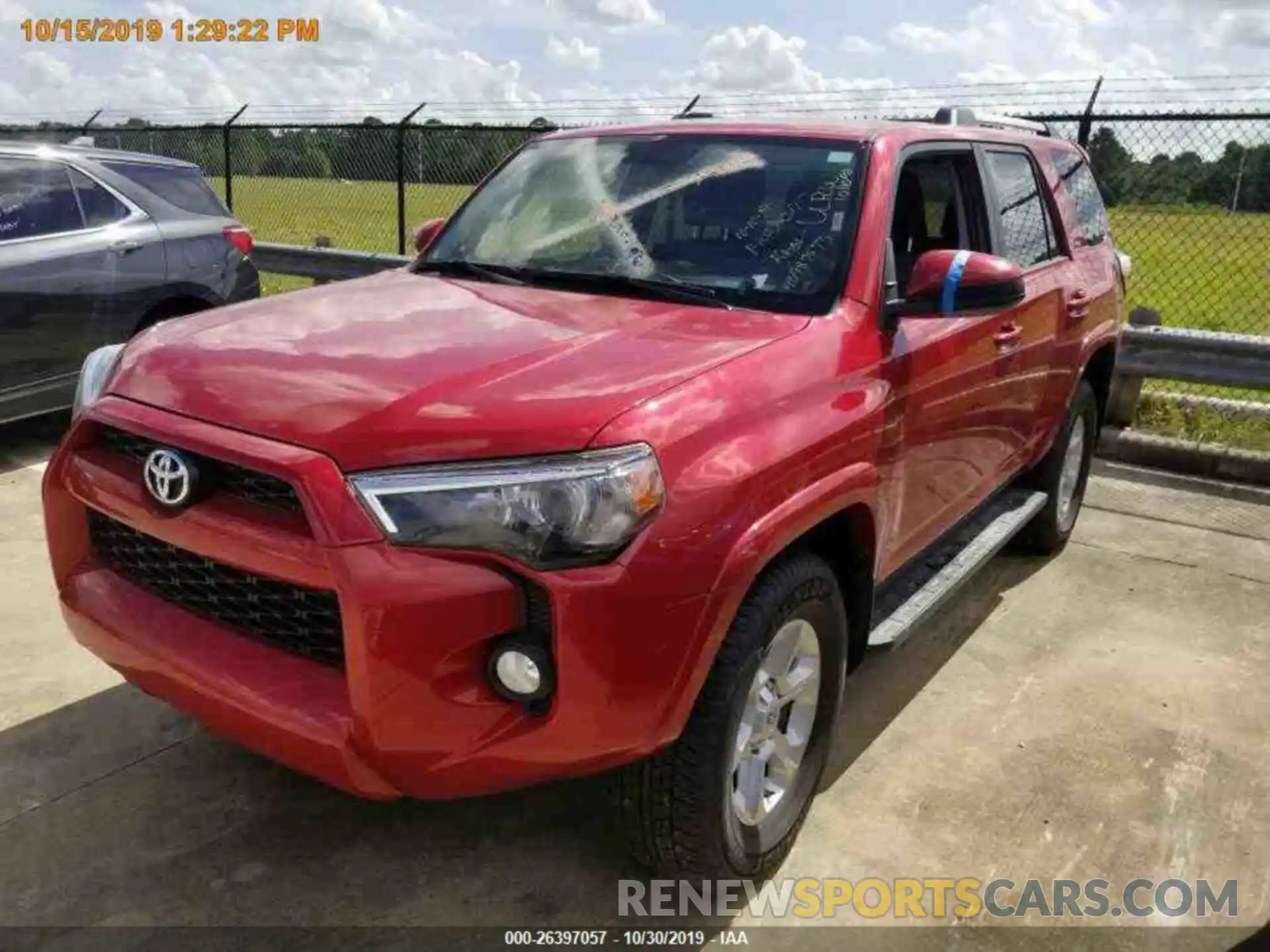 16 Photograph of a damaged car JTEBU5JR4K5667730 TOYOTA 4RUNNER 2019