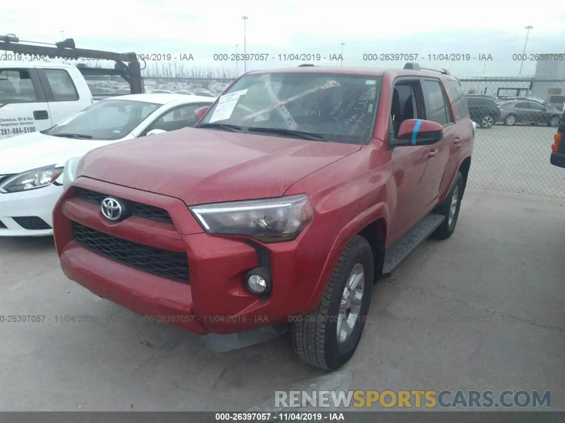 2 Photograph of a damaged car JTEBU5JR4K5667730 TOYOTA 4RUNNER 2019