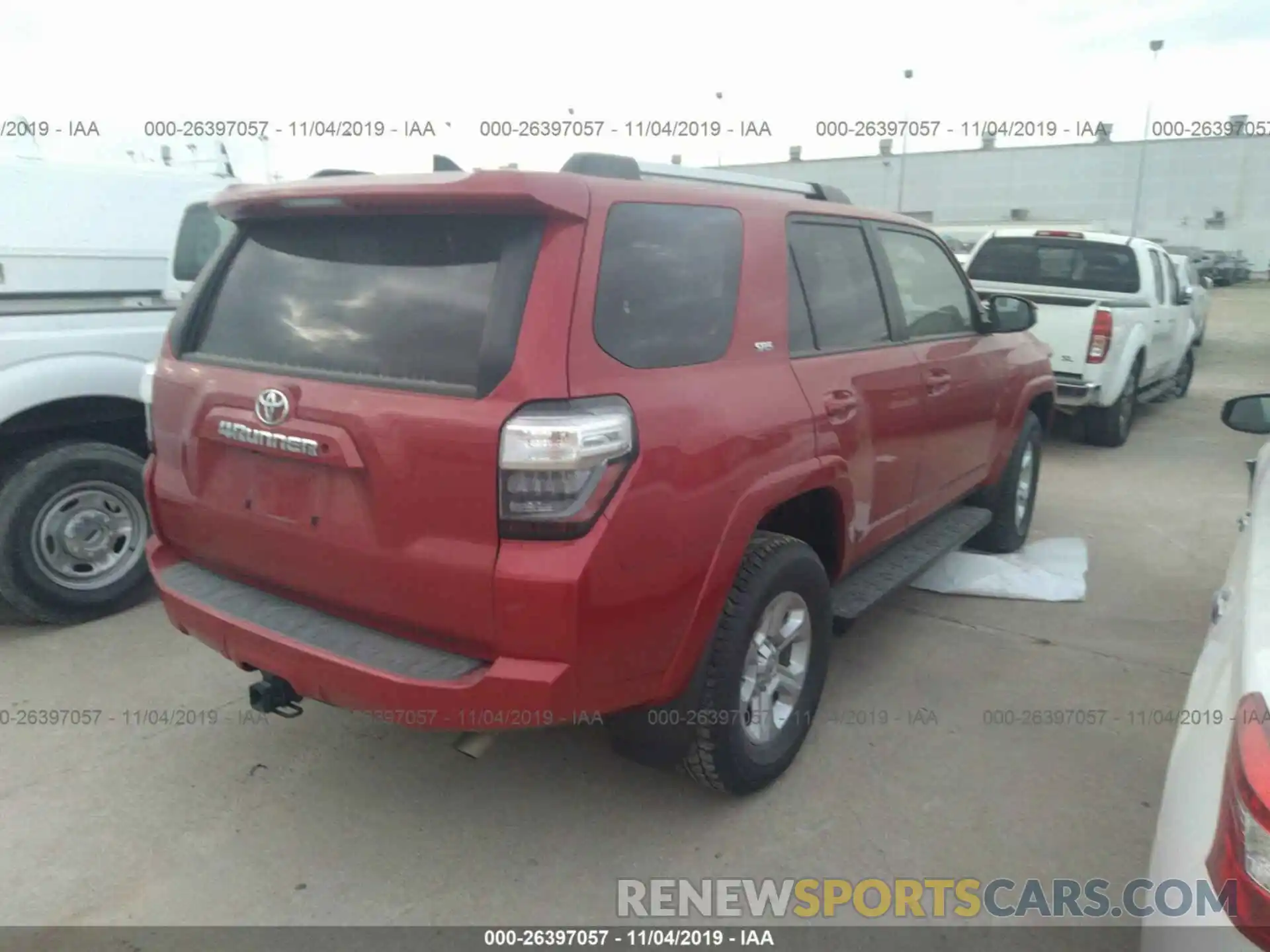 4 Фотография поврежденного автомобиля JTEBU5JR4K5667730 TOYOTA 4RUNNER 2019