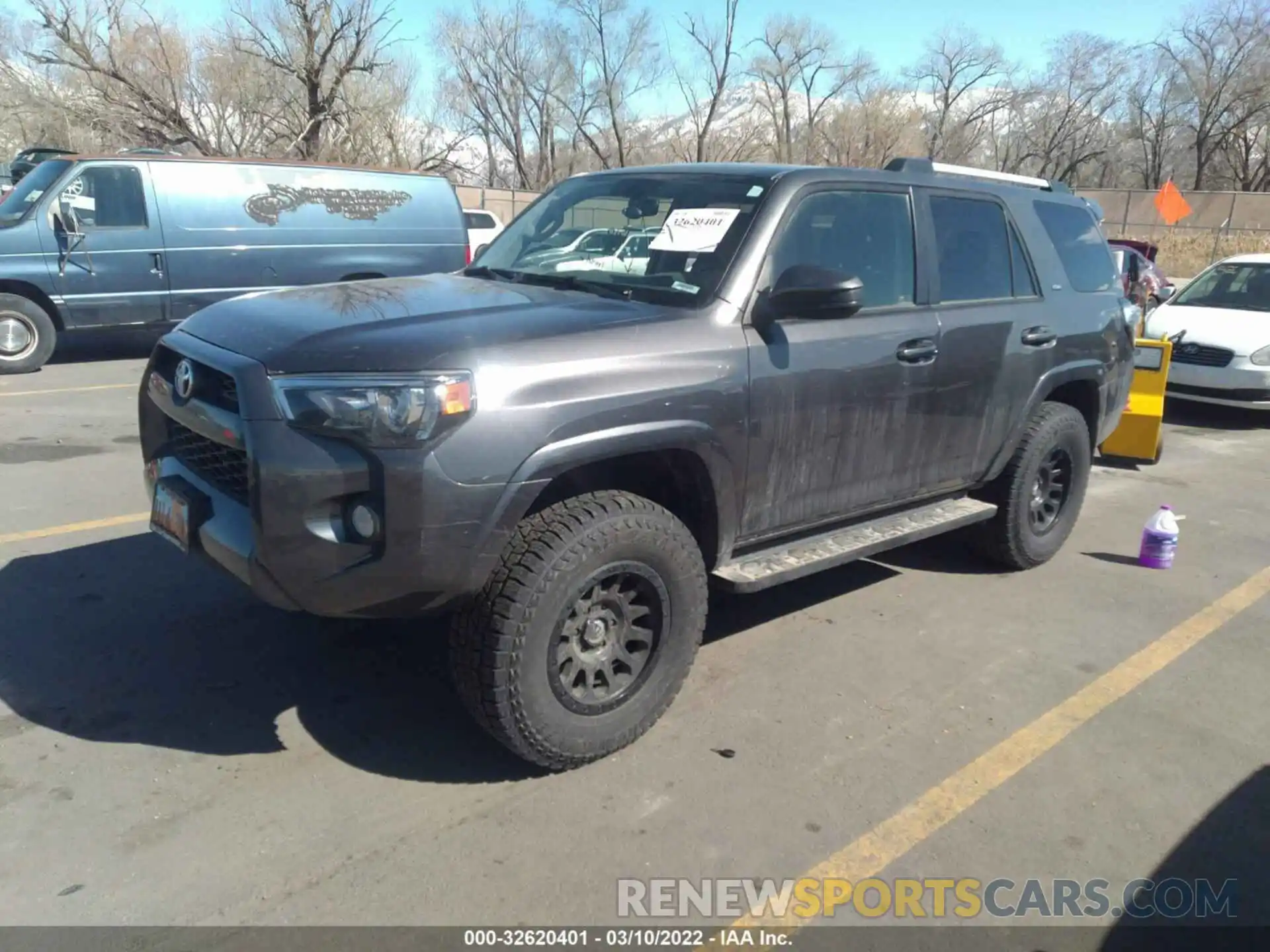 2 Photograph of a damaged car JTEBU5JR4K5668666 TOYOTA 4RUNNER 2019