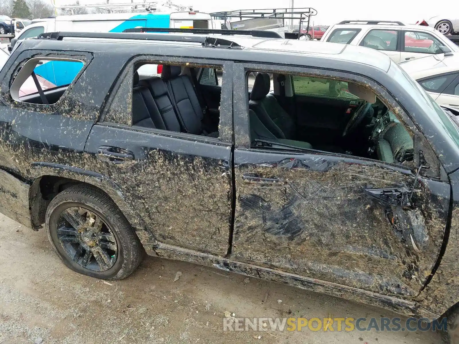 9 Photograph of a damaged car JTEBU5JR4K5669882 TOYOTA 4RUNNER 2019