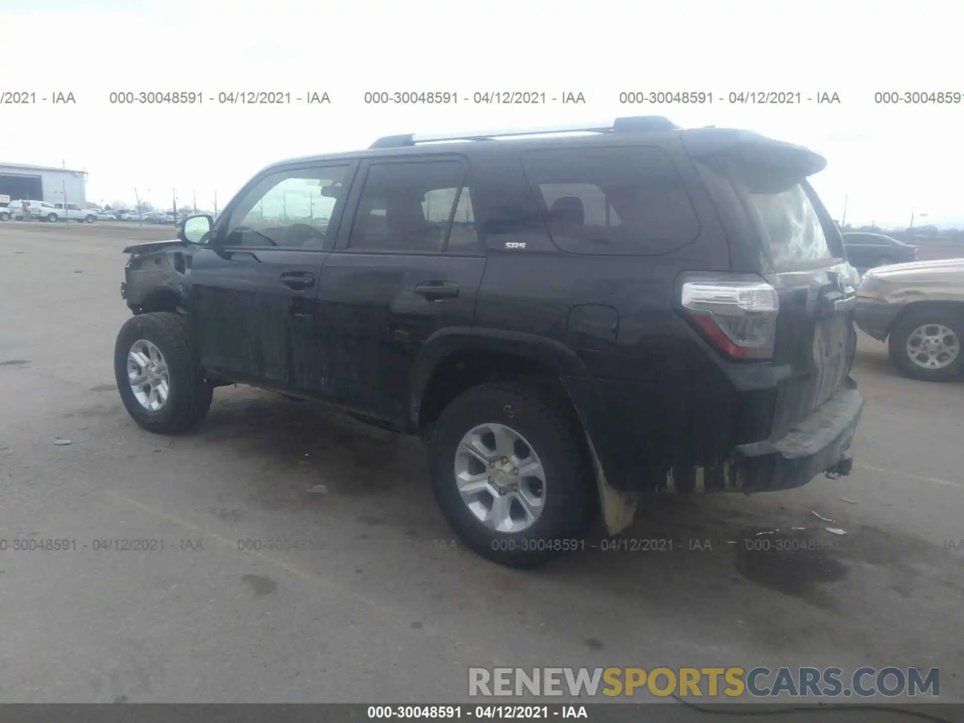 3 Фотография поврежденного автомобиля JTEBU5JR4K5670661 TOYOTA 4RUNNER 2019