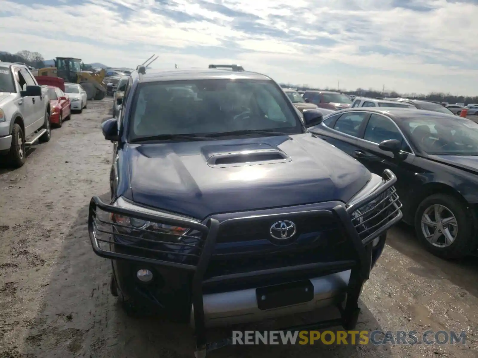 9 Фотография поврежденного автомобиля JTEBU5JR4K5671695 TOYOTA 4RUNNER 2019