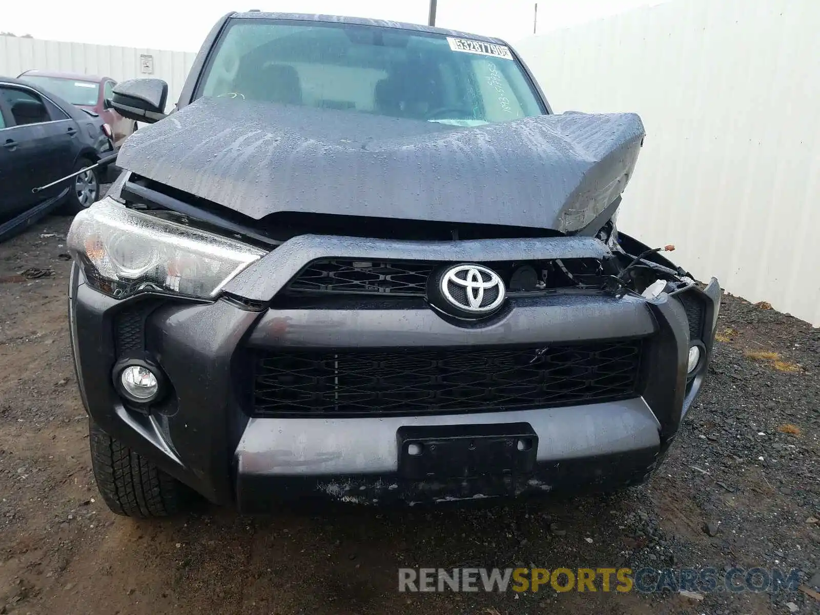 9 Photograph of a damaged car JTEBU5JR4K5673804 TOYOTA 4RUNNER 2019