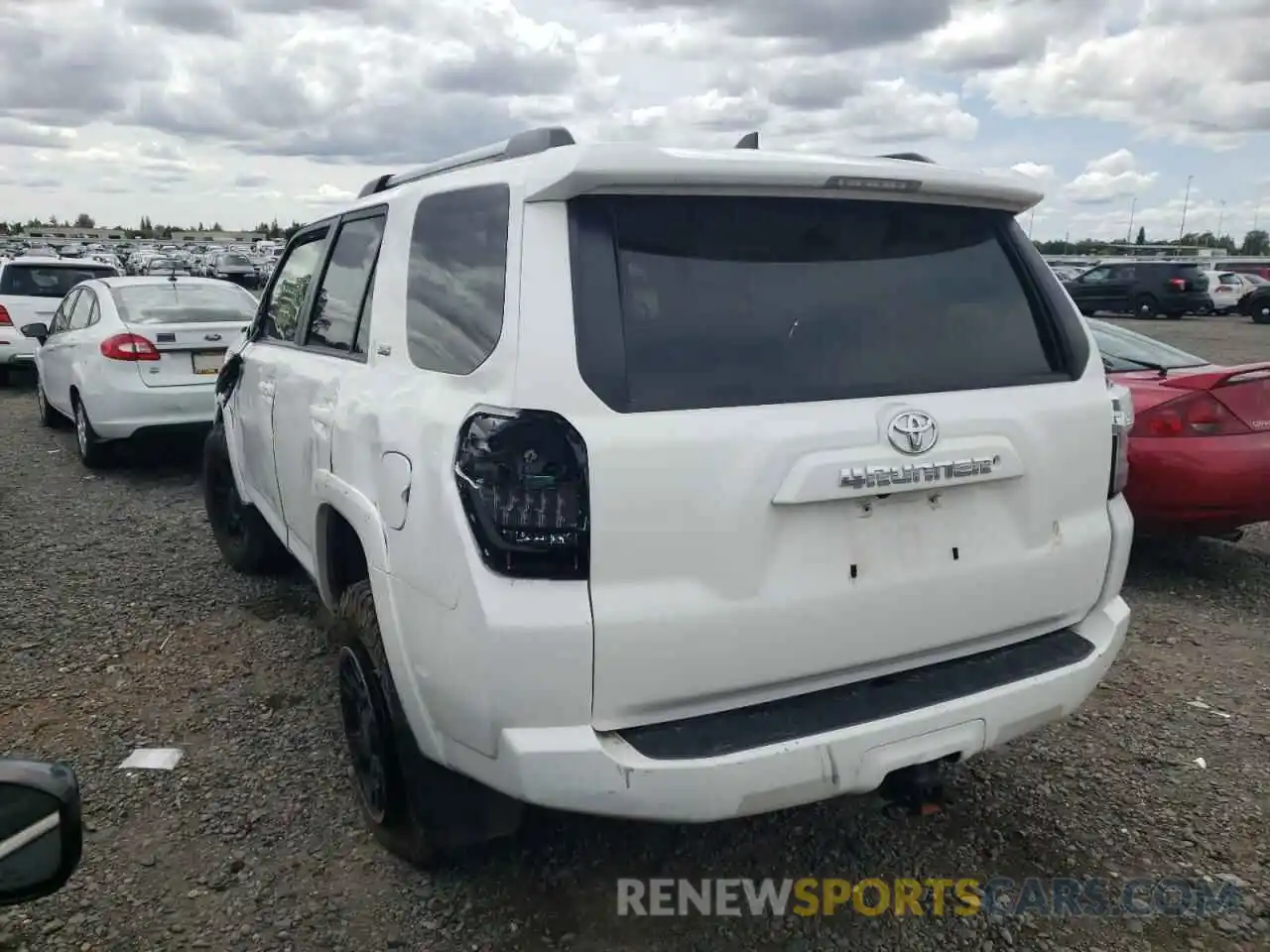 3 Фотография поврежденного автомобиля JTEBU5JR4K5676122 TOYOTA 4RUNNER 2019