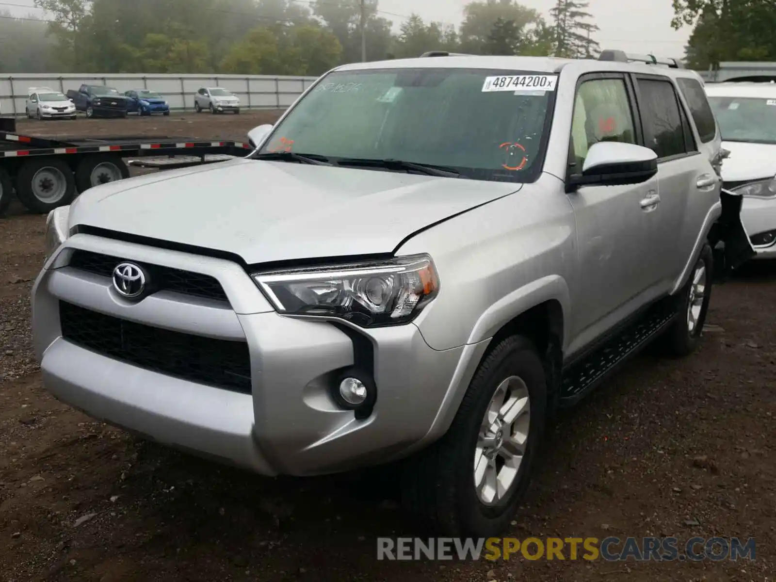 2 Photograph of a damaged car JTEBU5JR4K5677285 TOYOTA 4RUNNER 2019