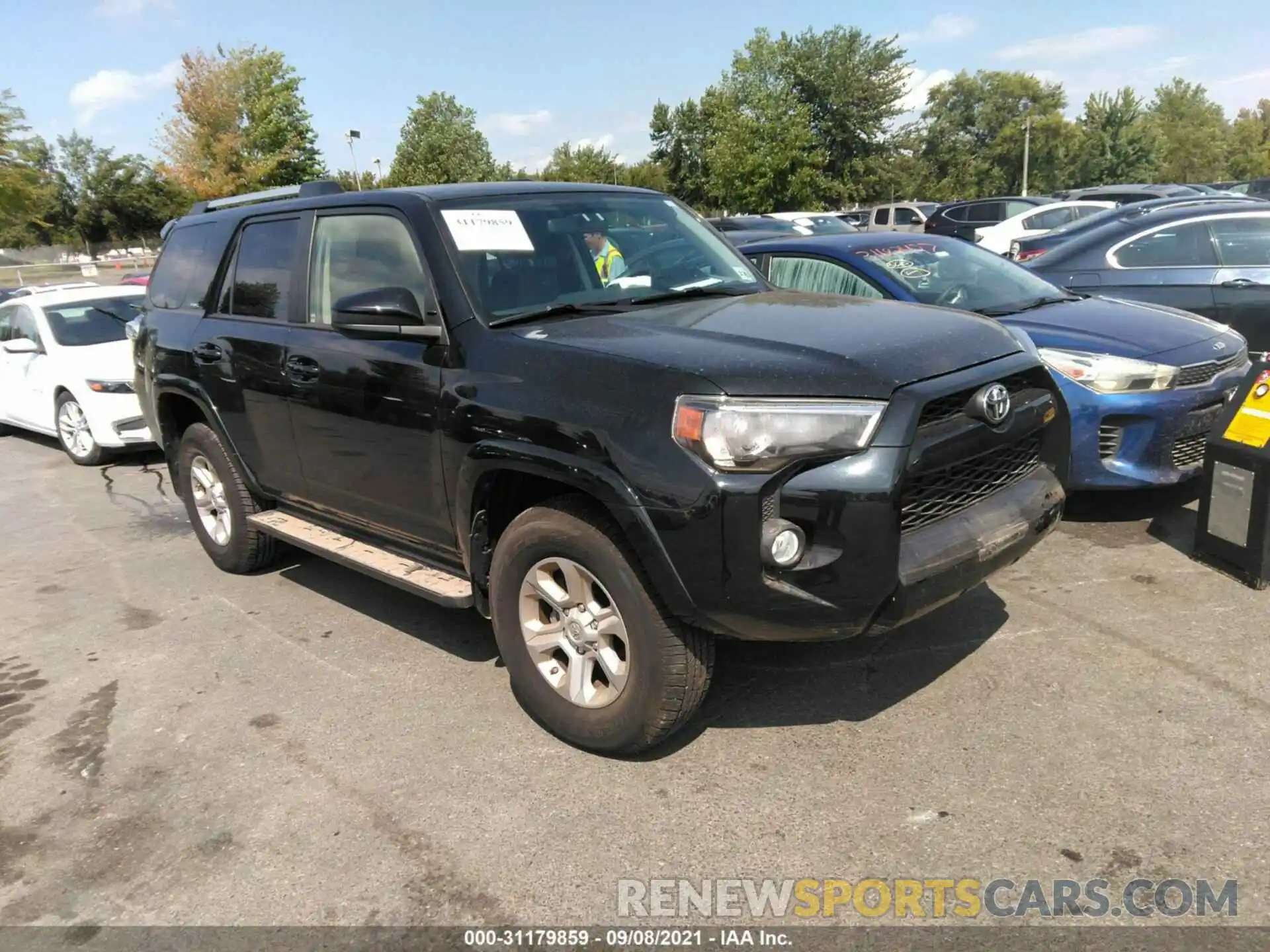 1 Фотография поврежденного автомобиля JTEBU5JR4K5677402 TOYOTA 4RUNNER 2019