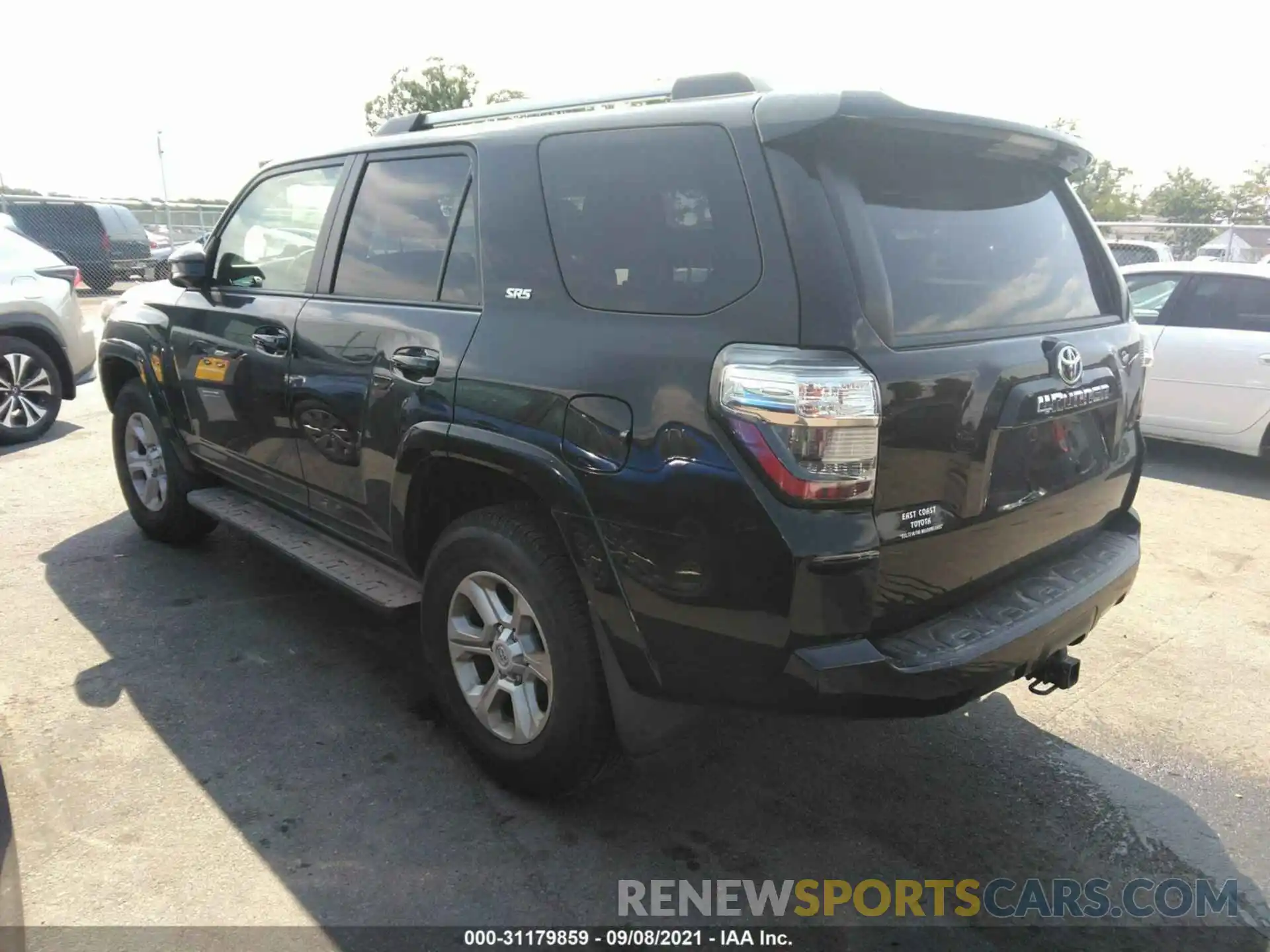 3 Фотография поврежденного автомобиля JTEBU5JR4K5677402 TOYOTA 4RUNNER 2019