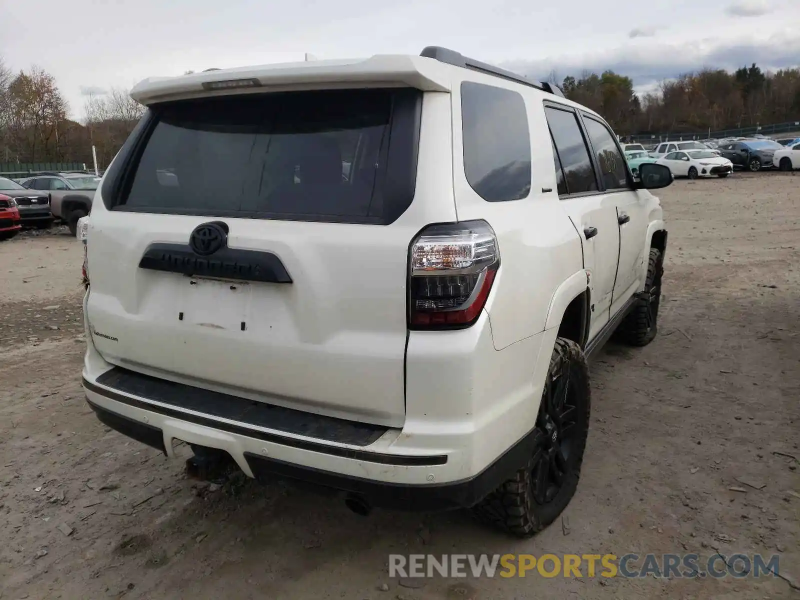 4 Фотография поврежденного автомобиля JTEBU5JR4K5679280 TOYOTA 4RUNNER 2019