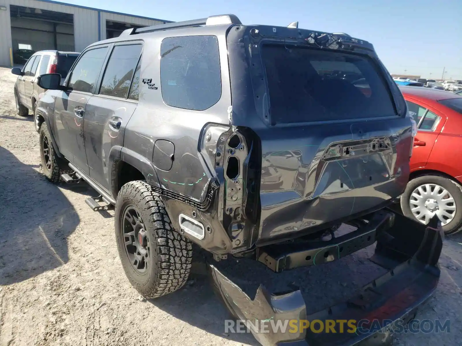 3 Фотография поврежденного автомобиля JTEBU5JR4K5681465 TOYOTA 4RUNNER 2019