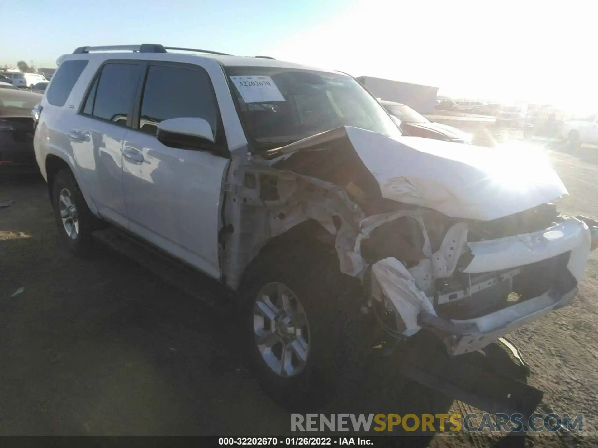 1 Photograph of a damaged car JTEBU5JR4K5685337 TOYOTA 4RUNNER 2019