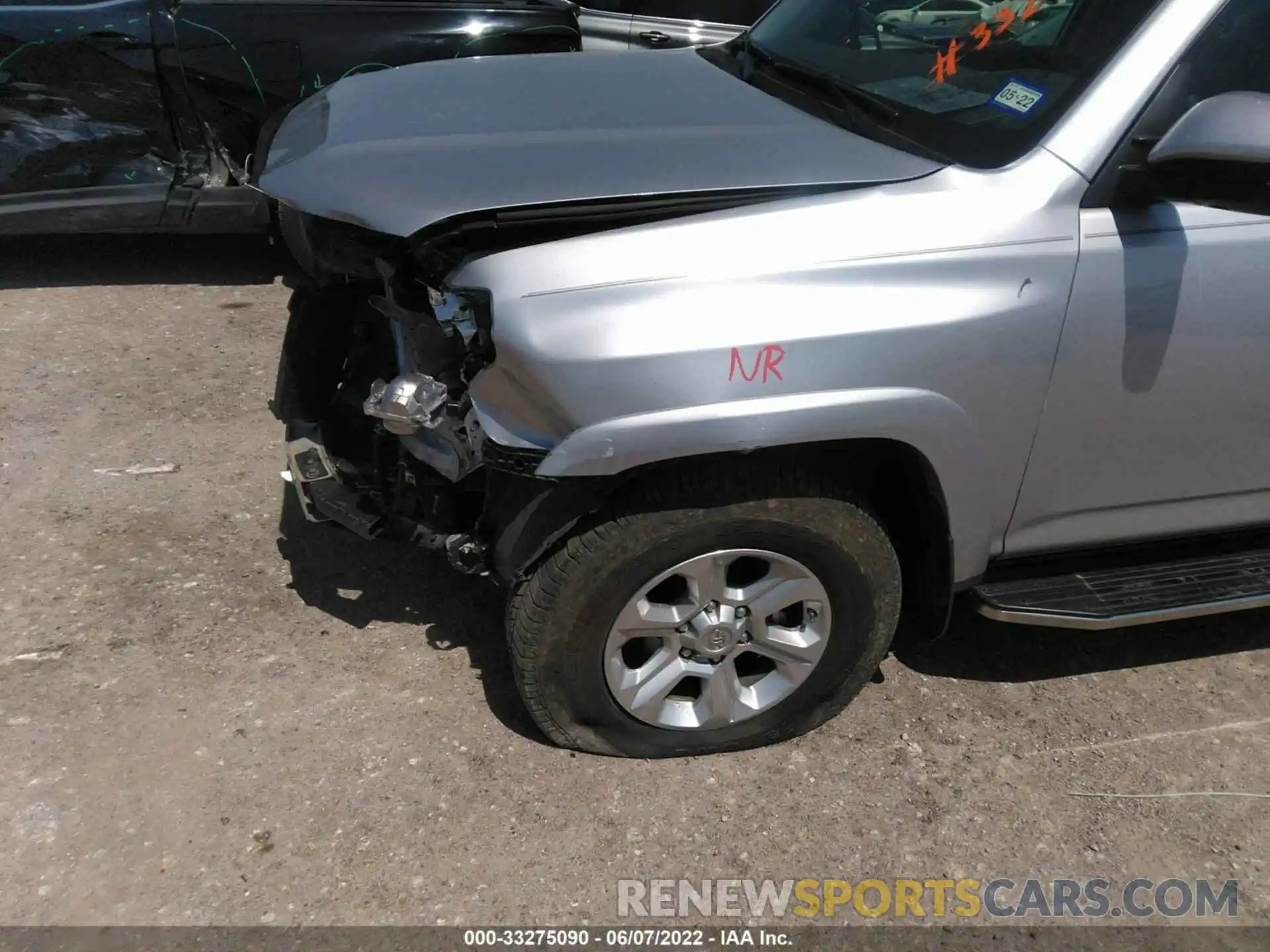 13 Фотография поврежденного автомобиля JTEBU5JR4K5688660 TOYOTA 4RUNNER 2019