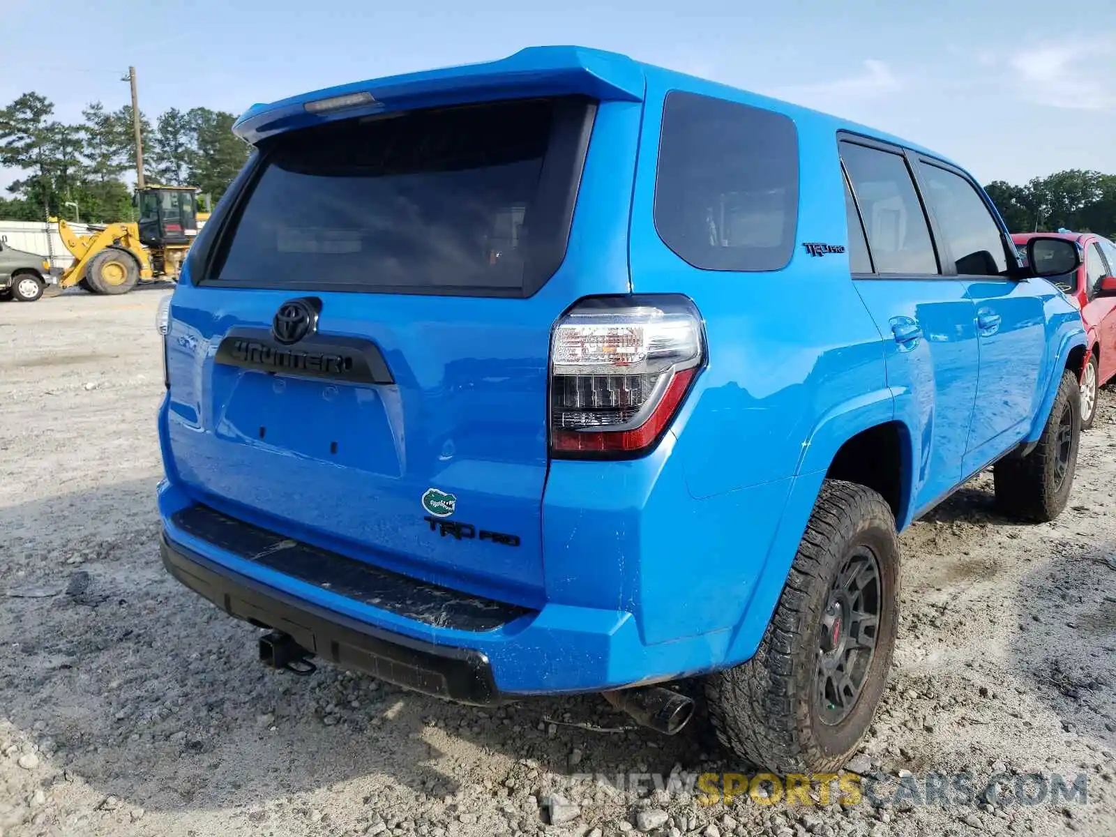 4 Фотография поврежденного автомобиля JTEBU5JR4K5690652 TOYOTA 4RUNNER 2019