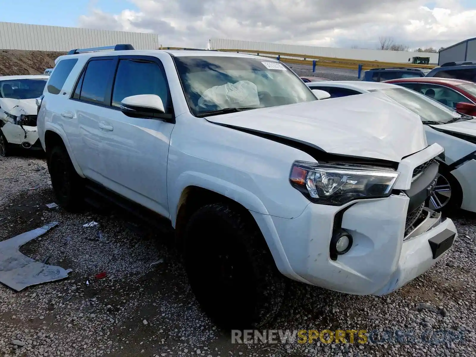 1 Photograph of a damaged car JTEBU5JR4K5692952 TOYOTA 4RUNNER 2019