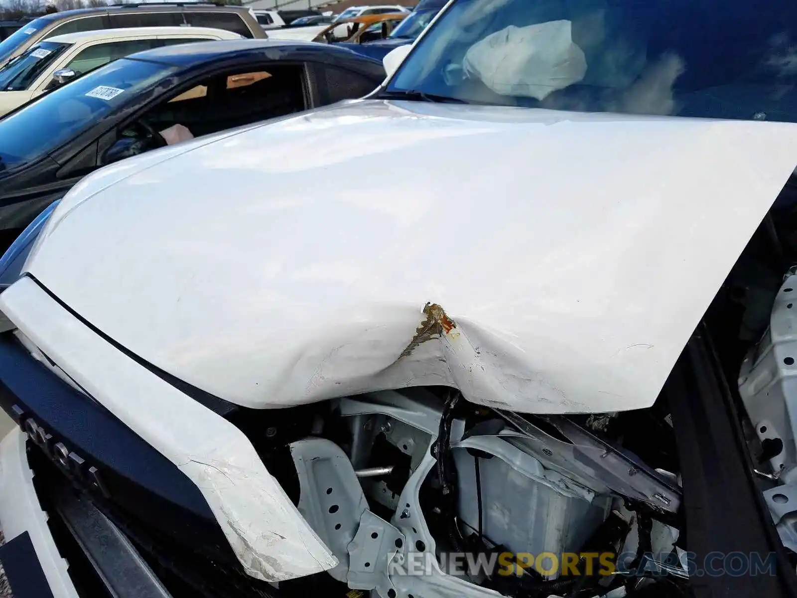 7 Photograph of a damaged car JTEBU5JR4K5692952 TOYOTA 4RUNNER 2019