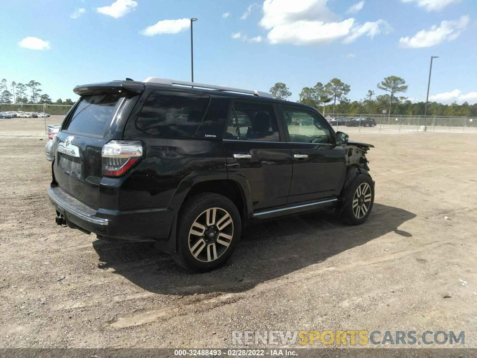 4 Фотография поврежденного автомобиля JTEBU5JR4K5696516 TOYOTA 4RUNNER 2019