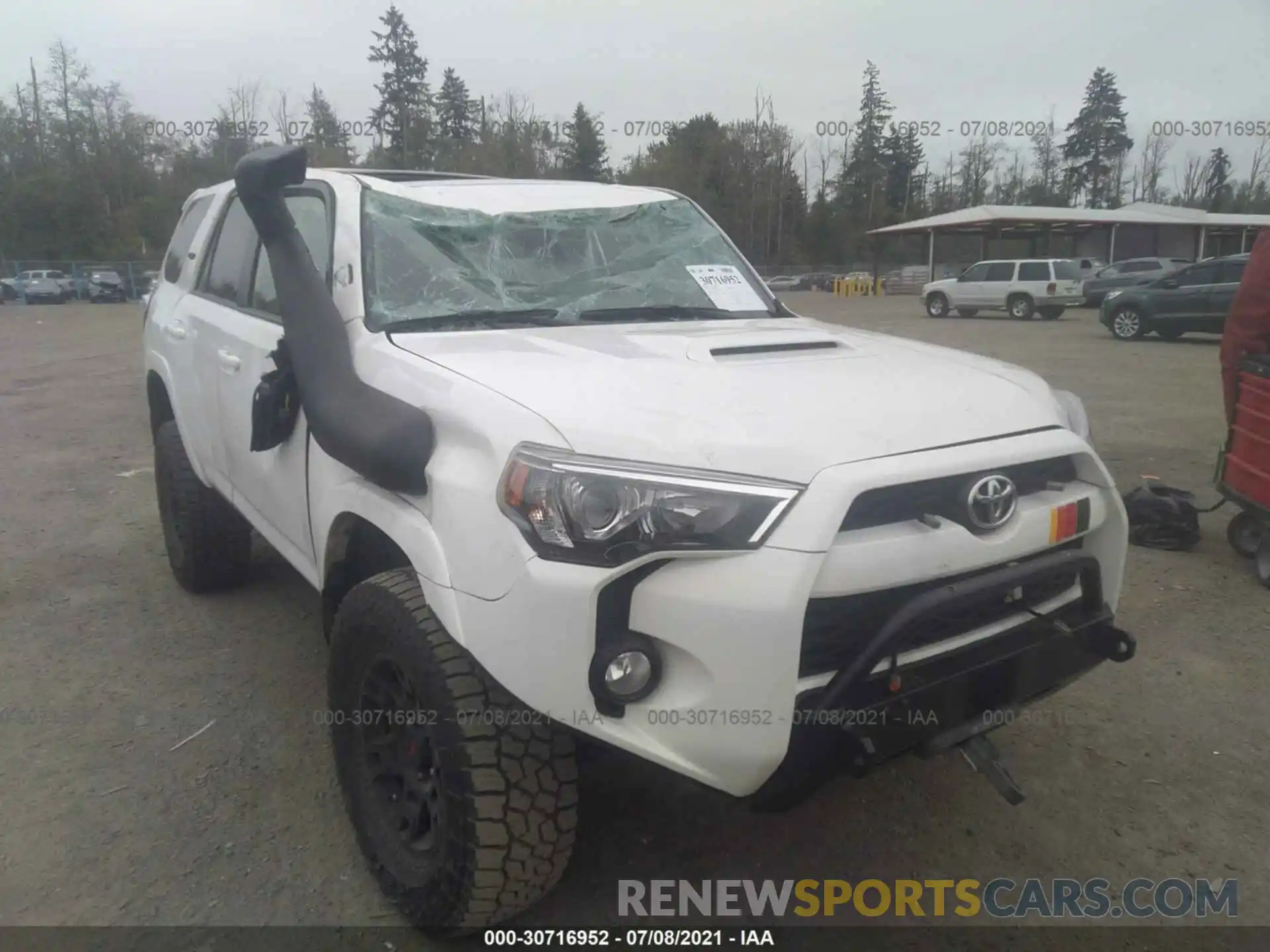 1 Photograph of a damaged car JTEBU5JR4K5697195 TOYOTA 4RUNNER 2019