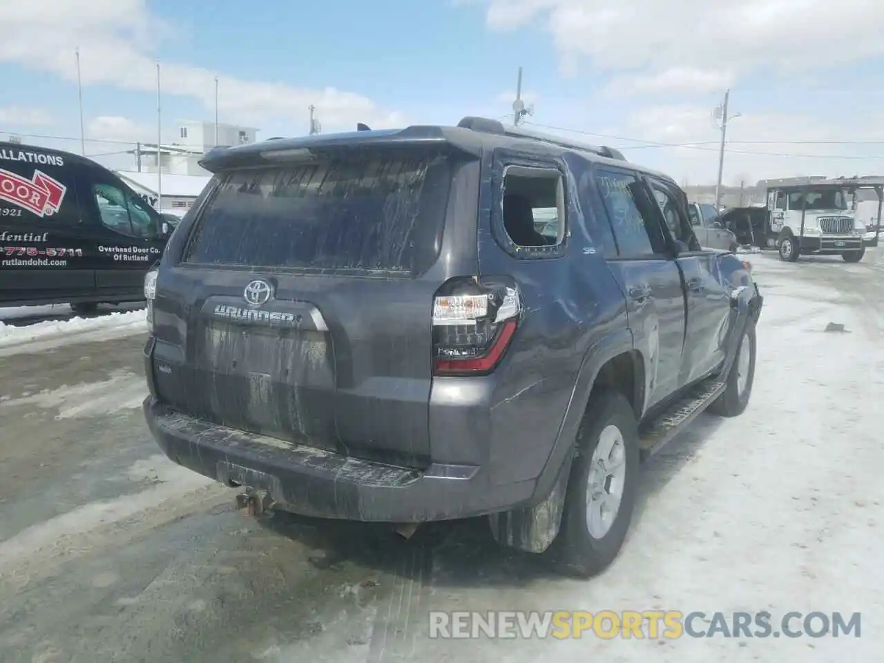 4 Photograph of a damaged car JTEBU5JR4K5703920 TOYOTA 4RUNNER 2019