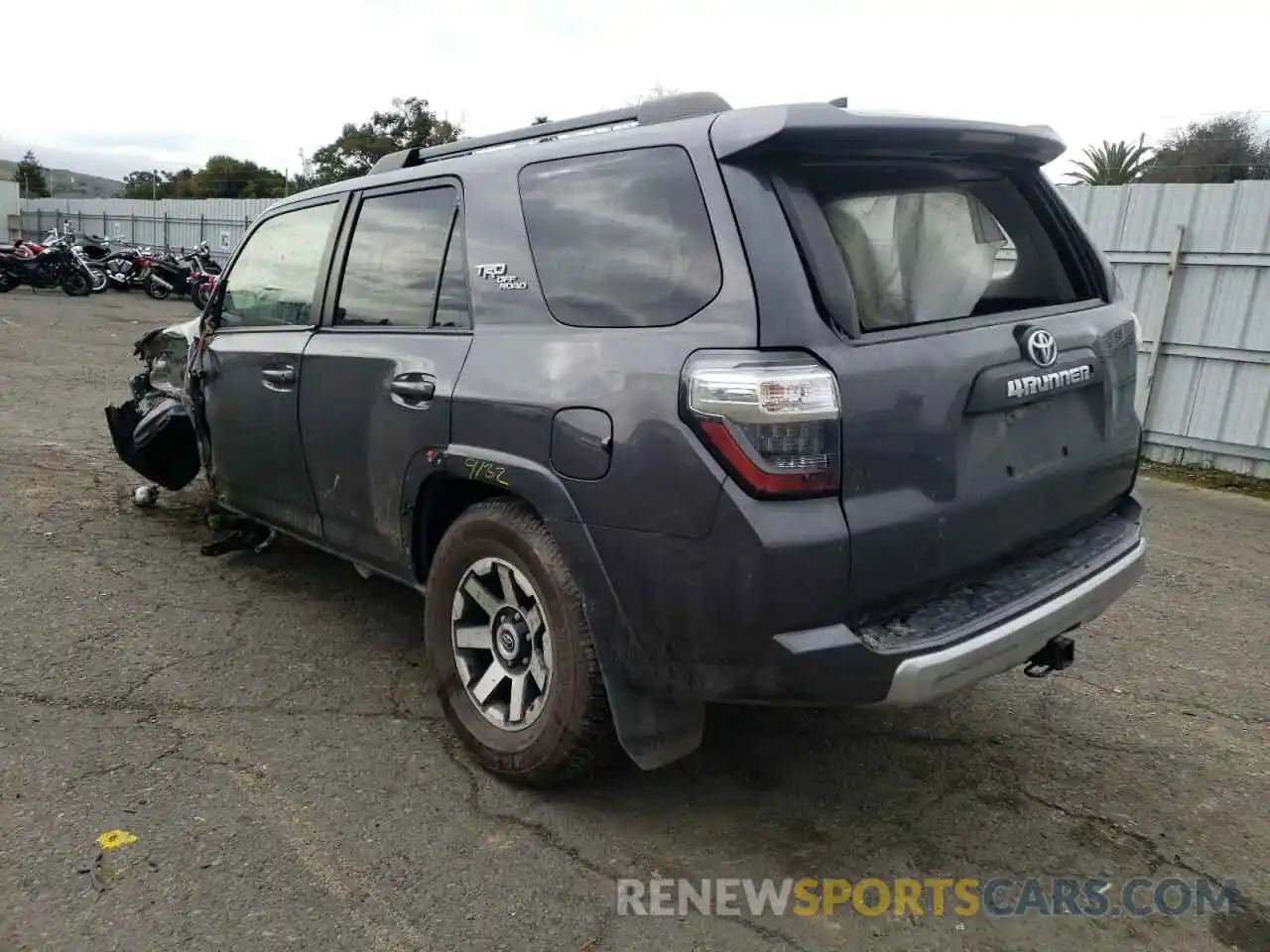 3 Photograph of a damaged car JTEBU5JR4K5704730 TOYOTA 4RUNNER 2019