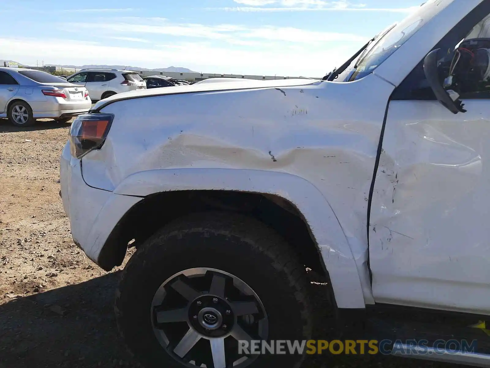 9 Photograph of a damaged car JTEBU5JR4K5705831 TOYOTA 4RUNNER 2019