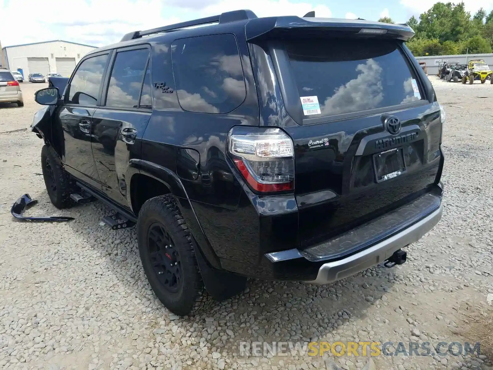 3 Фотография поврежденного автомобиля JTEBU5JR4K5706770 TOYOTA 4RUNNER 2019